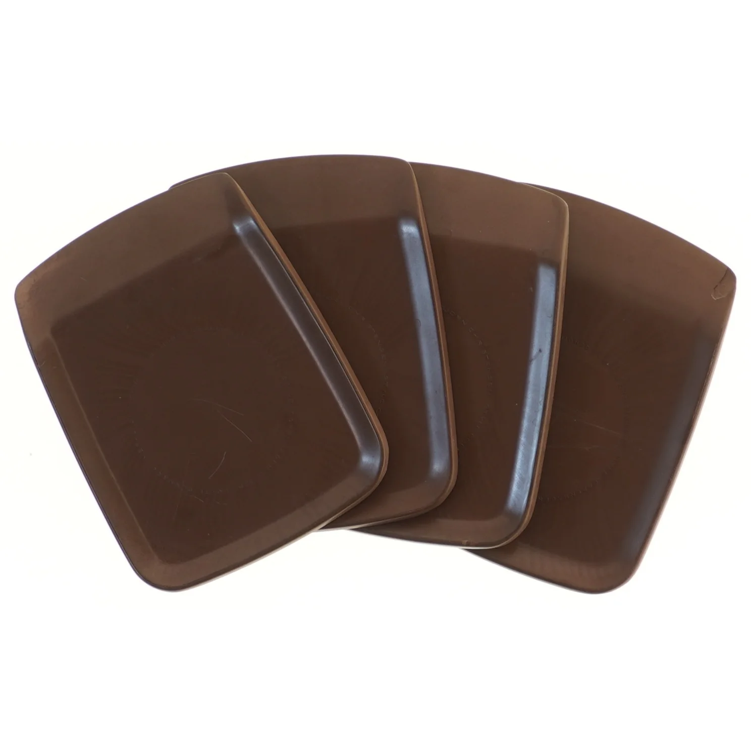 4 plastik tallerkener (str. 4 stk 16x12 cm)