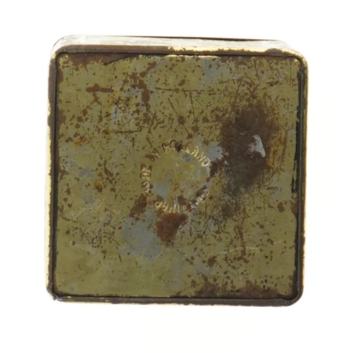 Dekorativ metalæske (str. 10x9,5 cm)