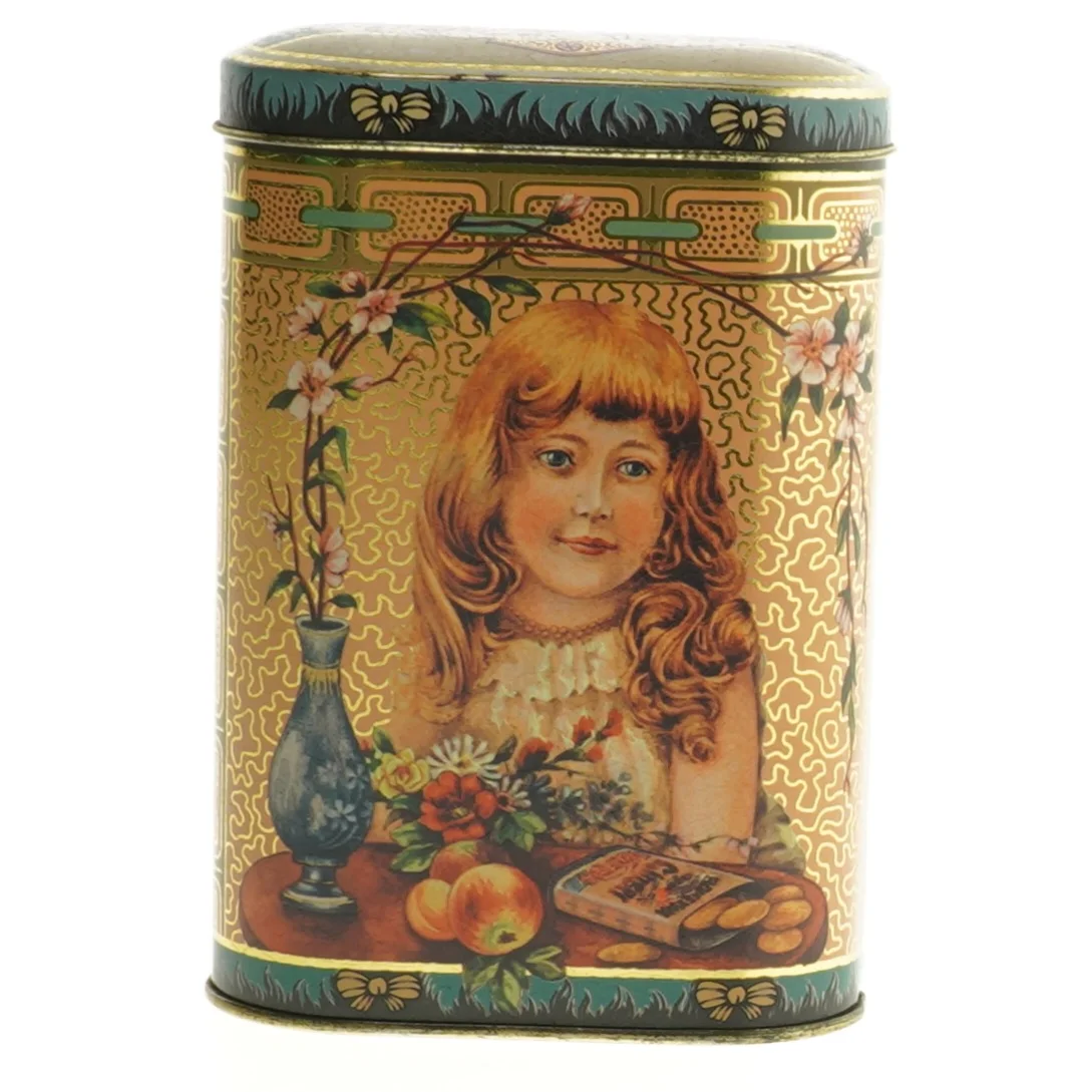 Gammeldags oval dåse til opbevaring fra Famous Biscuit Co. (str. 13 cm)