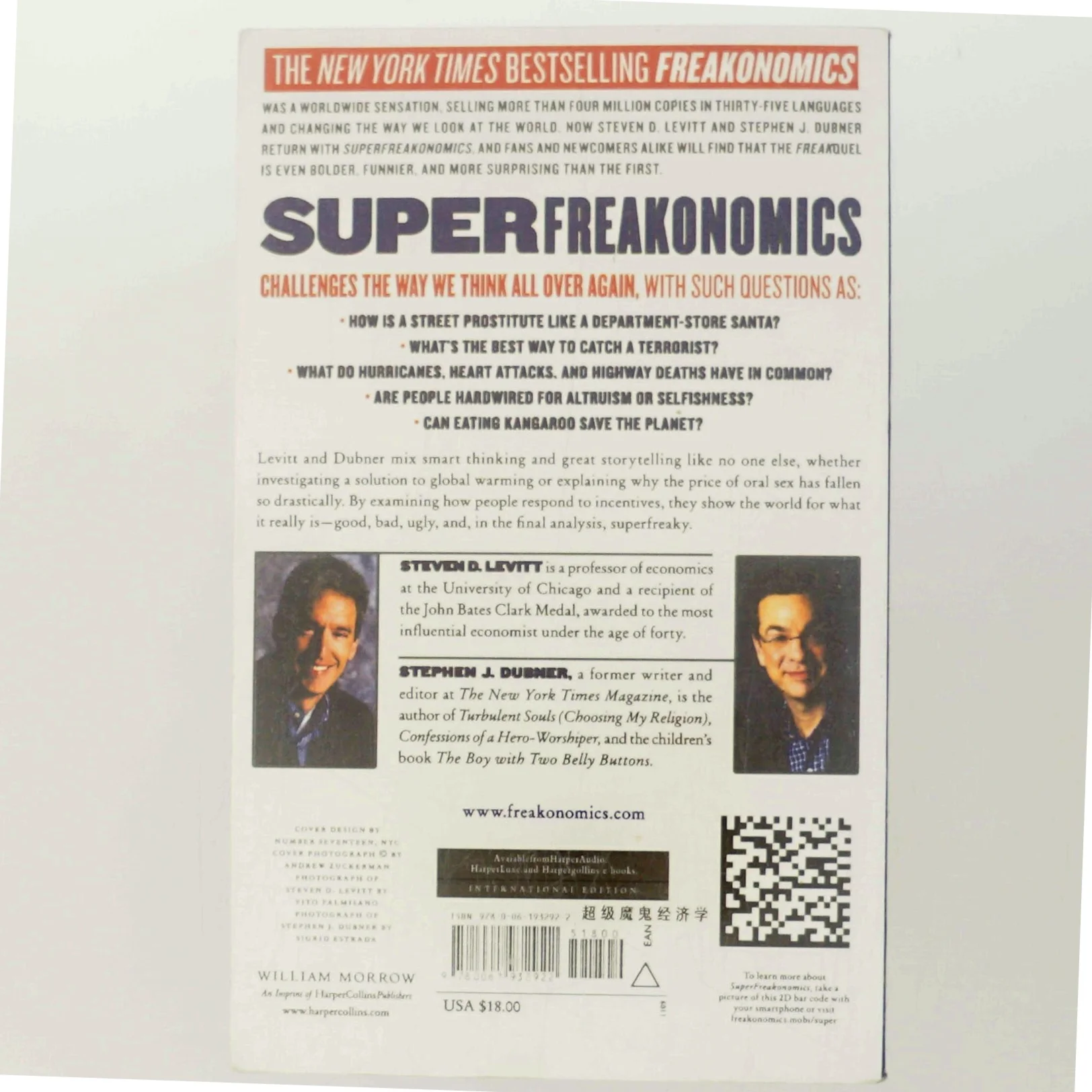 SuperFreakonomics: Global Cooling, Patriotic Prostitutes, and Why Suicide Bombers Should Buy Life Insurance af Steven D. Levitt (Bog)