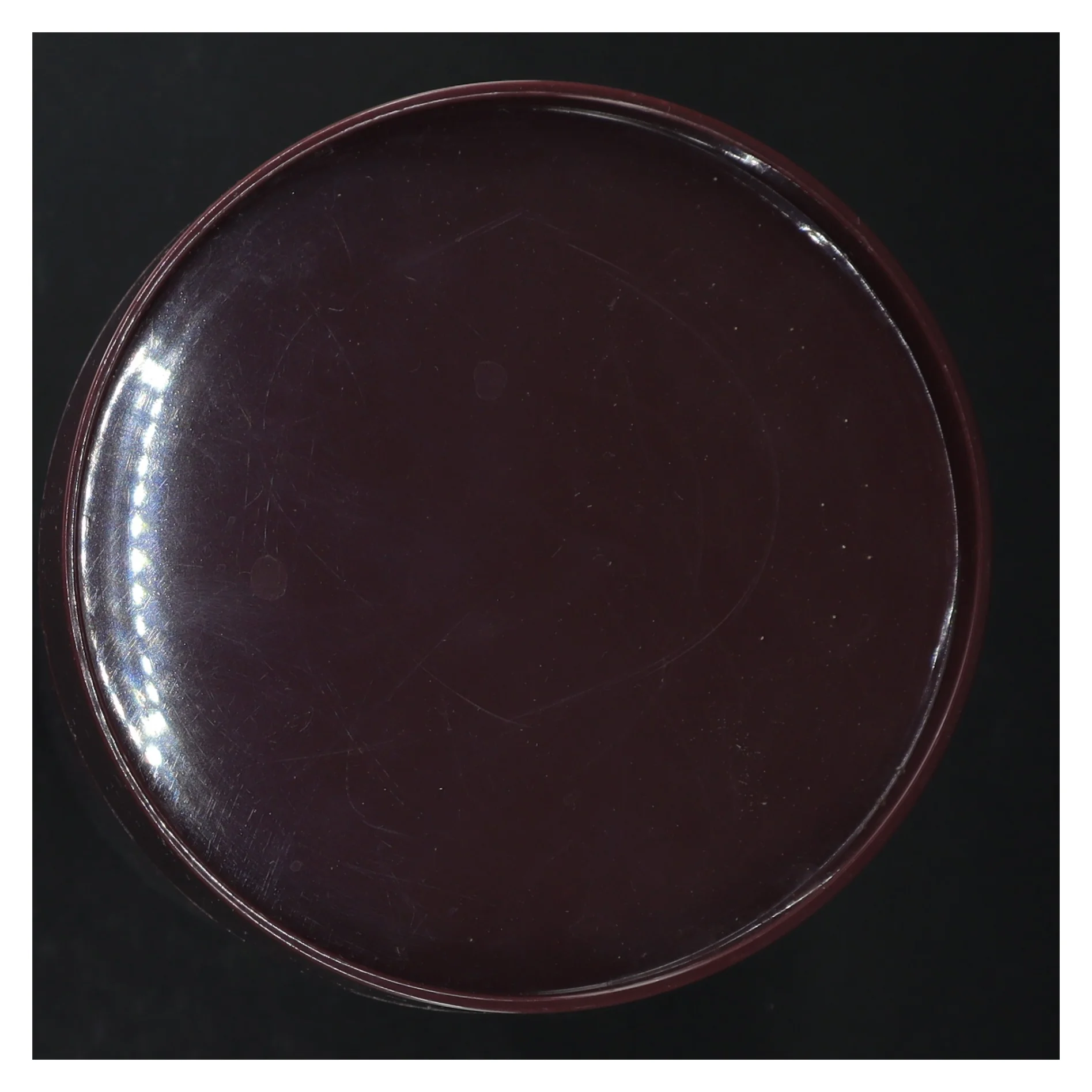 Dekorativ beholder med låg (str. H. 22 cm)