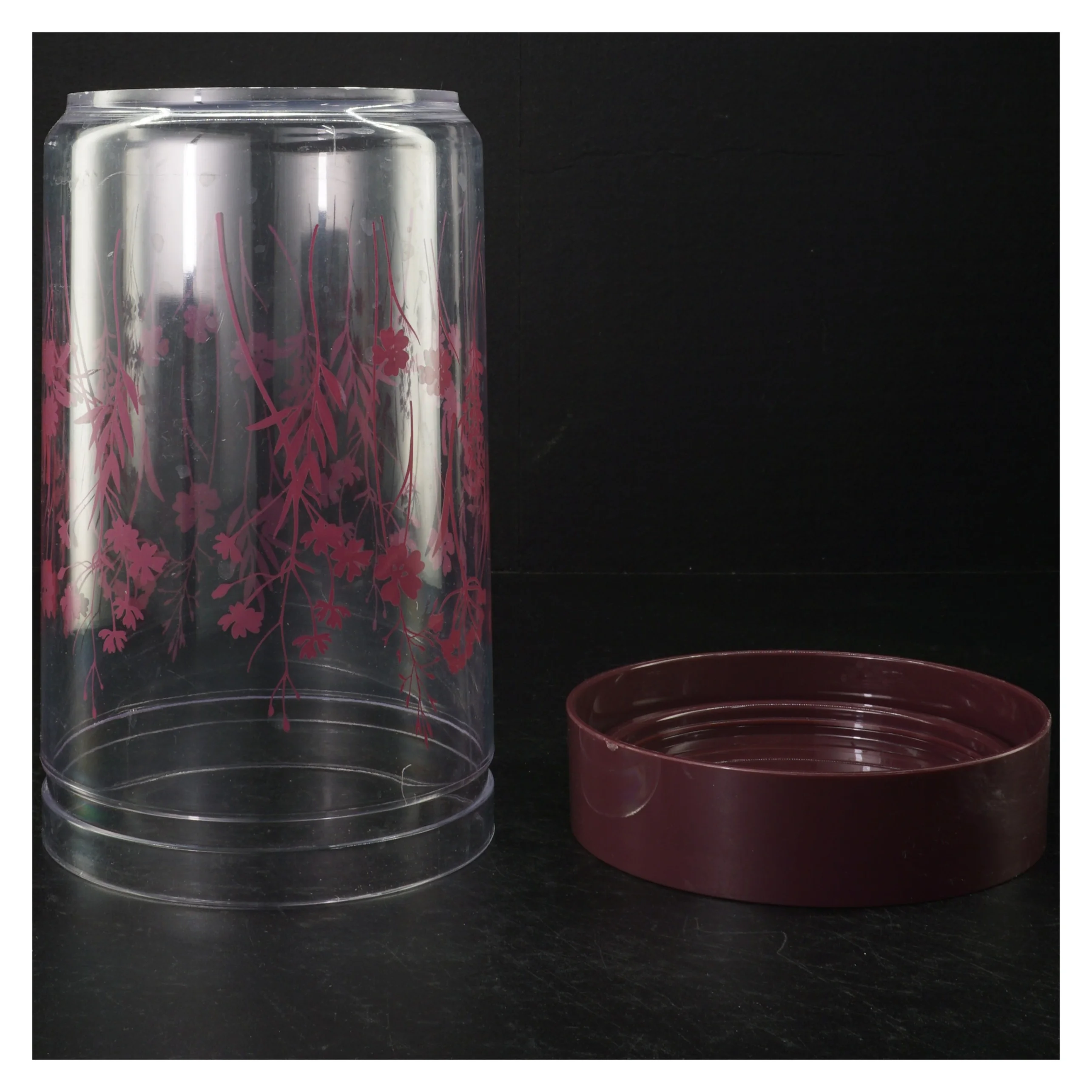 Dekorativ beholder med låg (str. H. 22 cm)