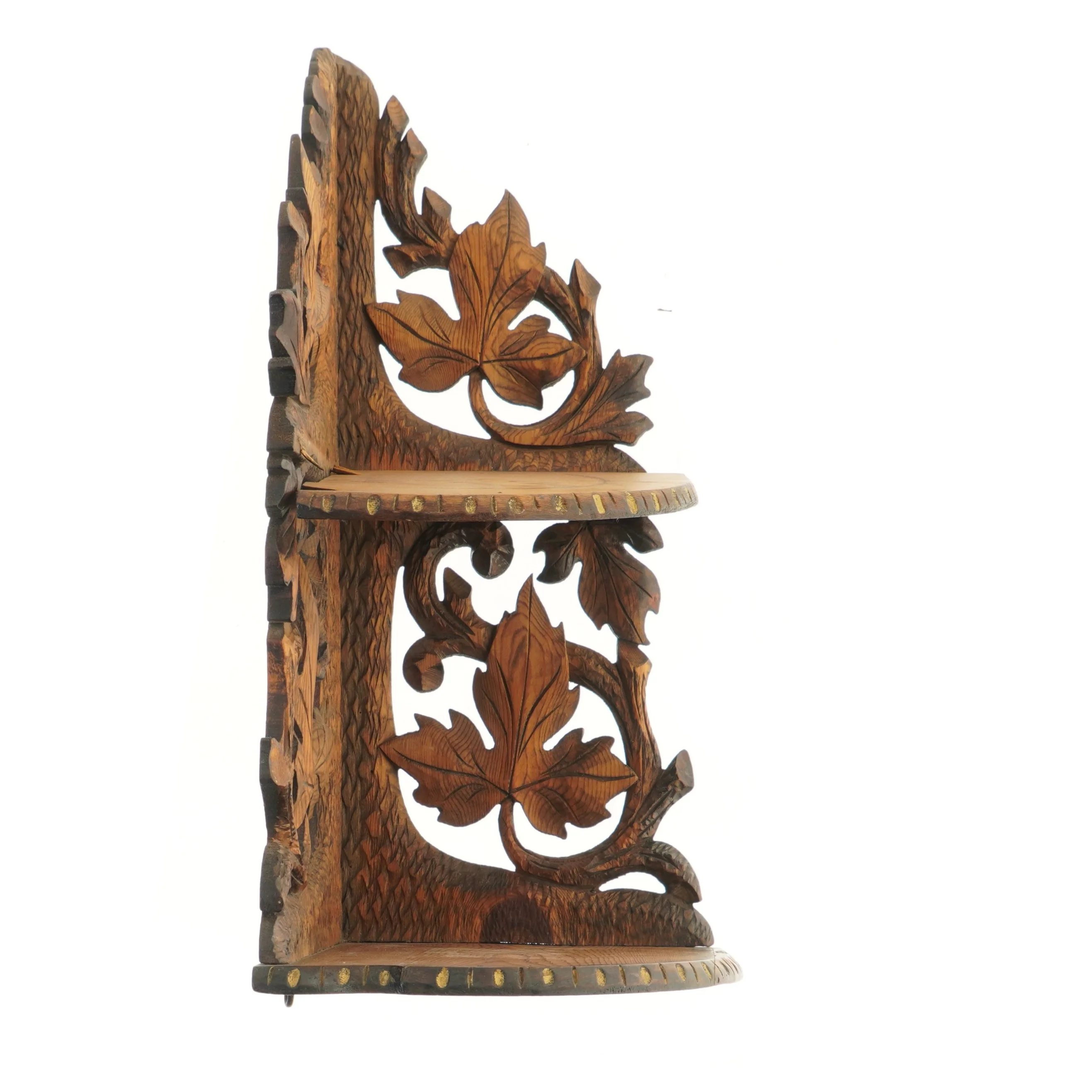 Håndlavet udsmykket væghylde (str. 47x21 cm)