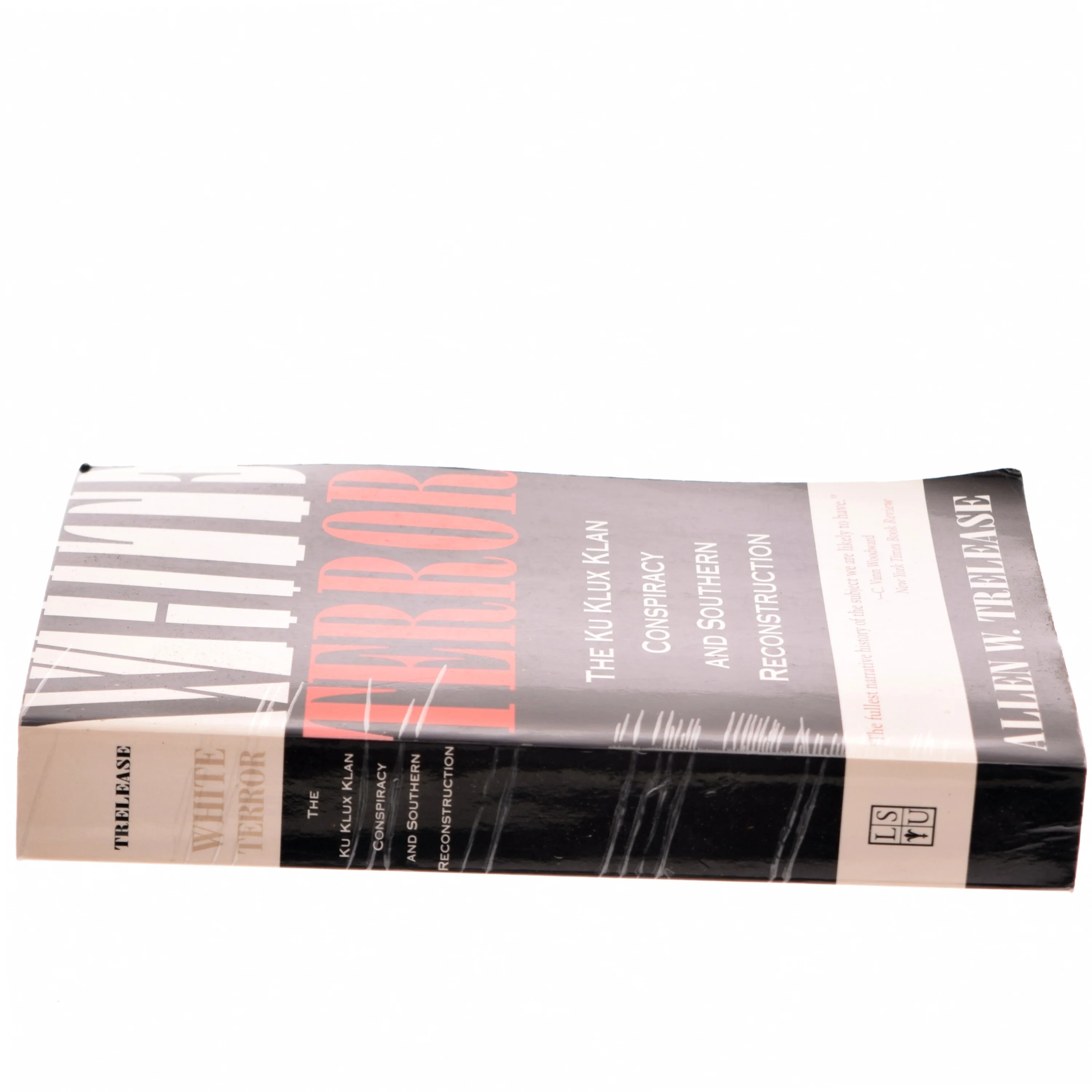White terror : The Ku Klux Klan conspiracy and Southern Reconstruction af Allen W. Trelease (Bog)