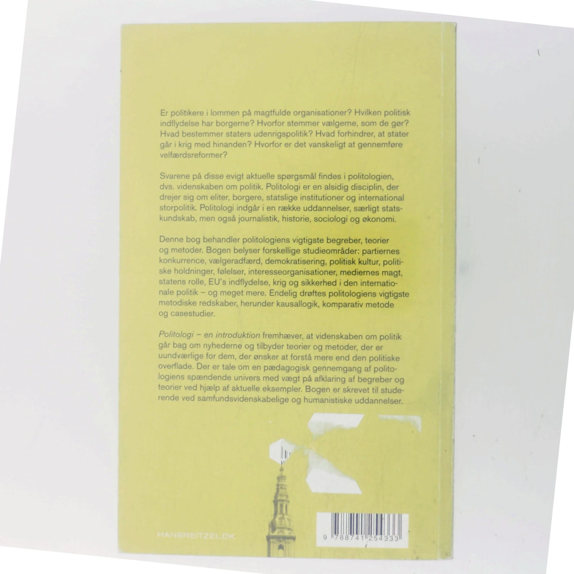 Politologi : en introduktion af Jens Peter Frølund Thomsen (Bog)