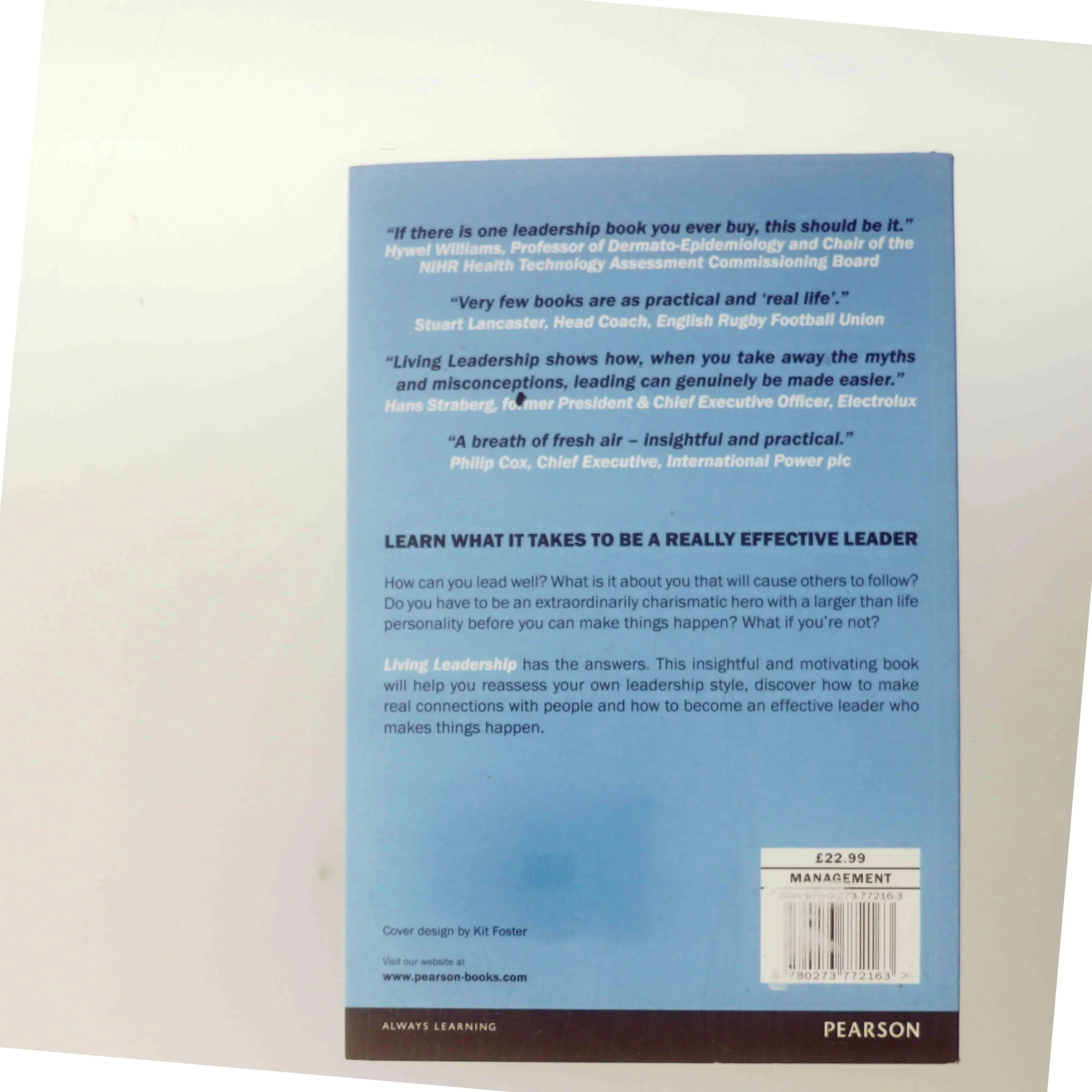 Living leadership : A practical guide for ordinary heroes (Bog)