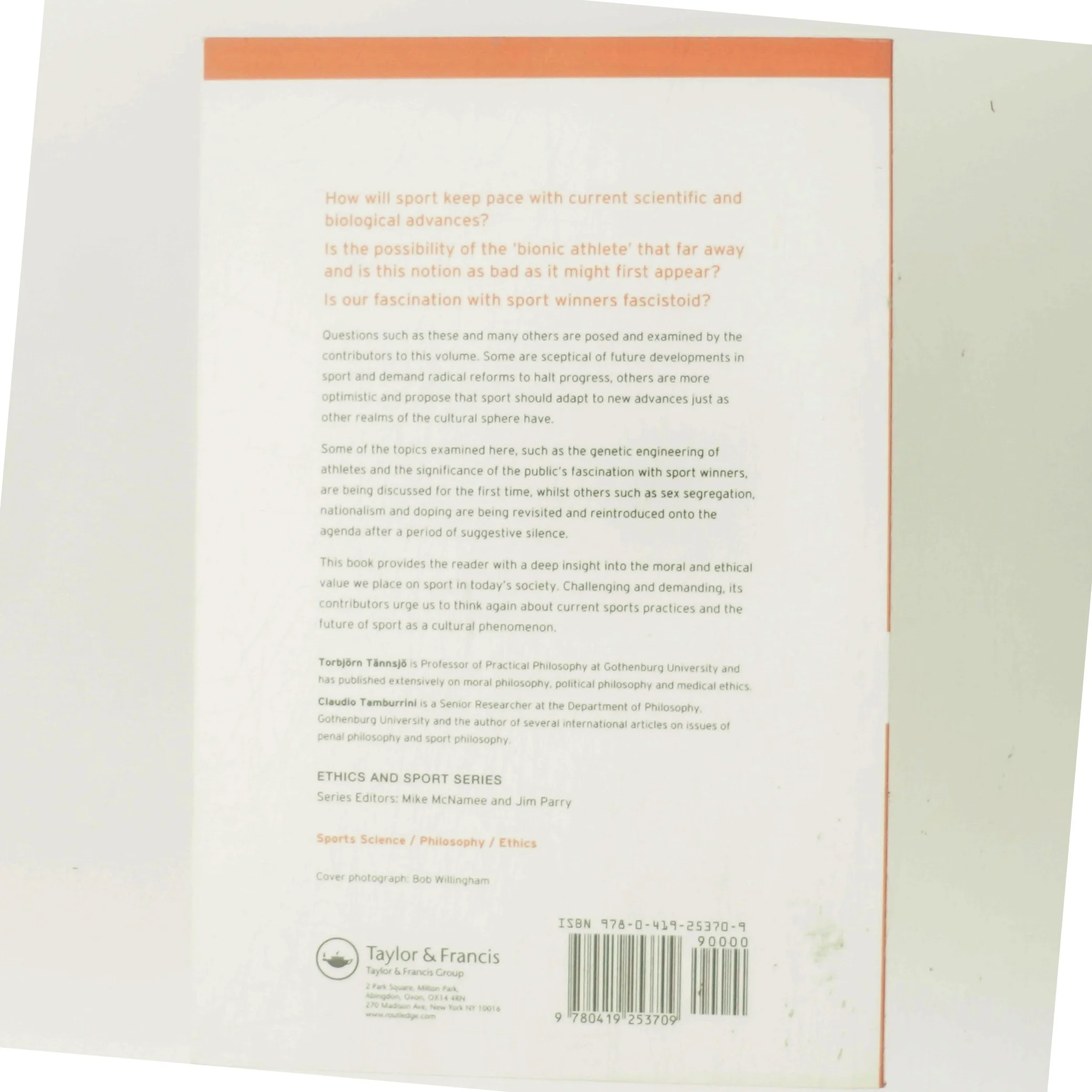 Values in sport : Elitism, nationalism, gender equality and the scientific manufacture of winners (Bog)