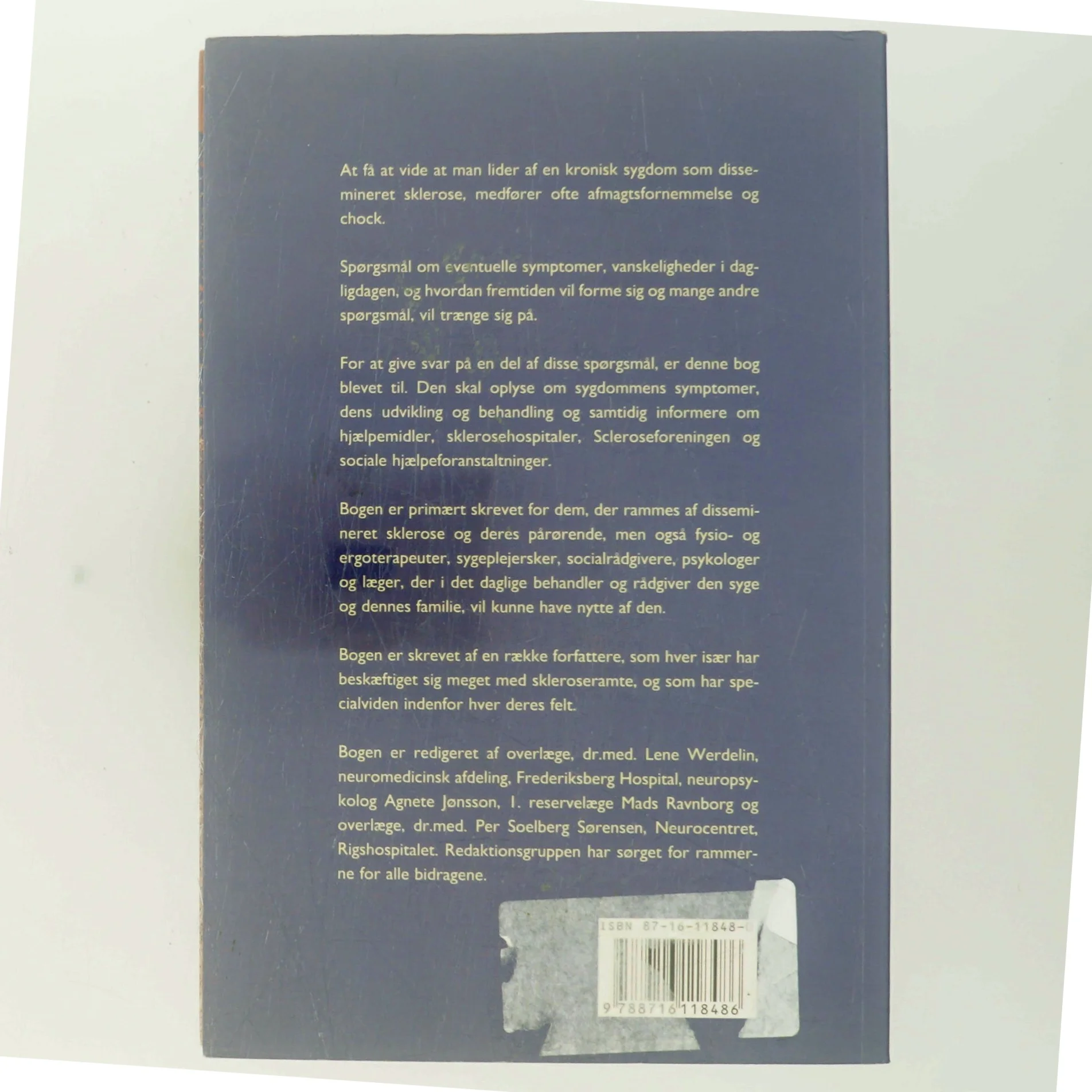 Dissemineret sklerose : en bog for patienter, pårørende og behandlere af Agnete Jønsson (Bog)