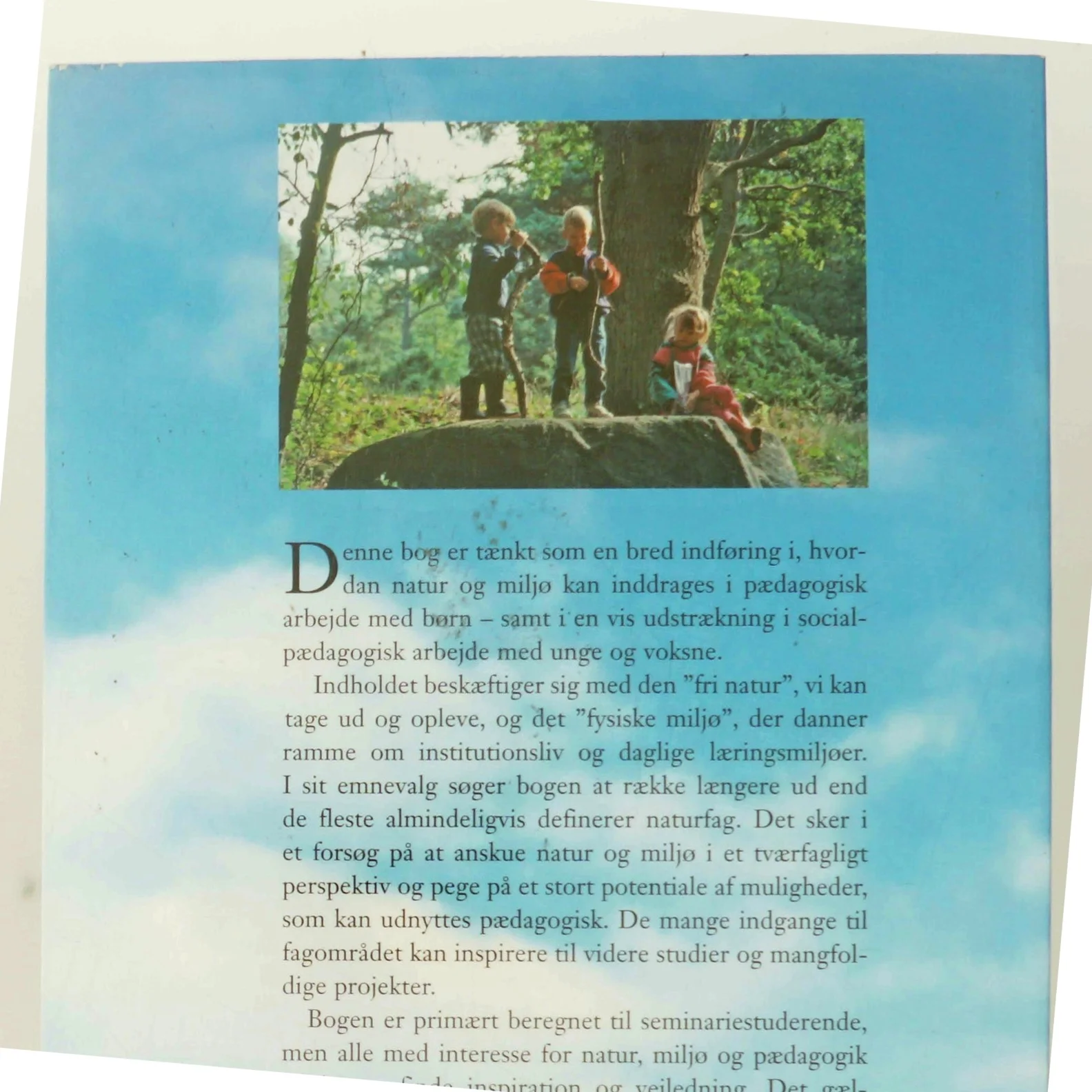 Natur og miljø i pædagogisk arbejde af Lasse Thomas Edlev (Bog)