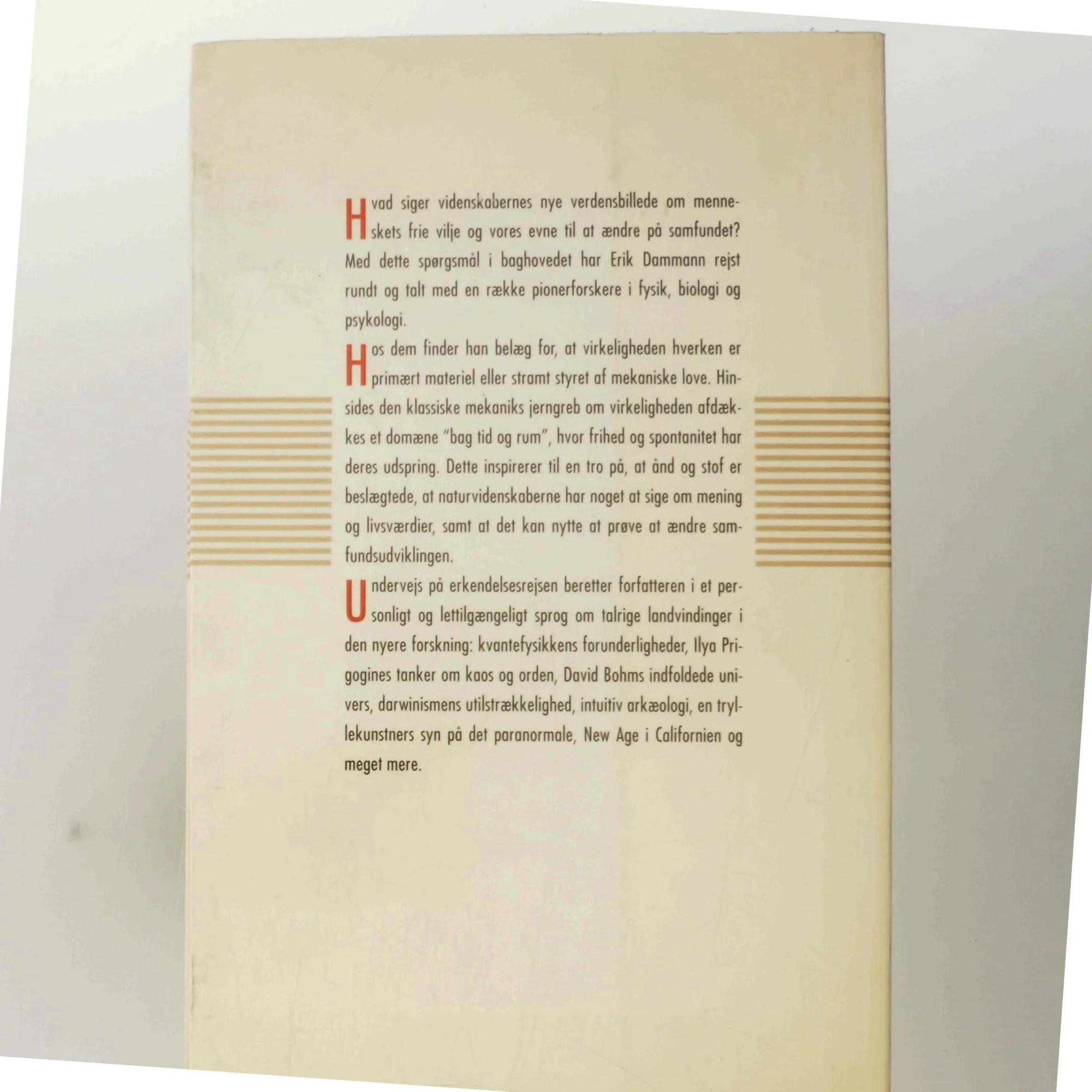 Bag Tid og Rum af Erik Dammann (Bog)