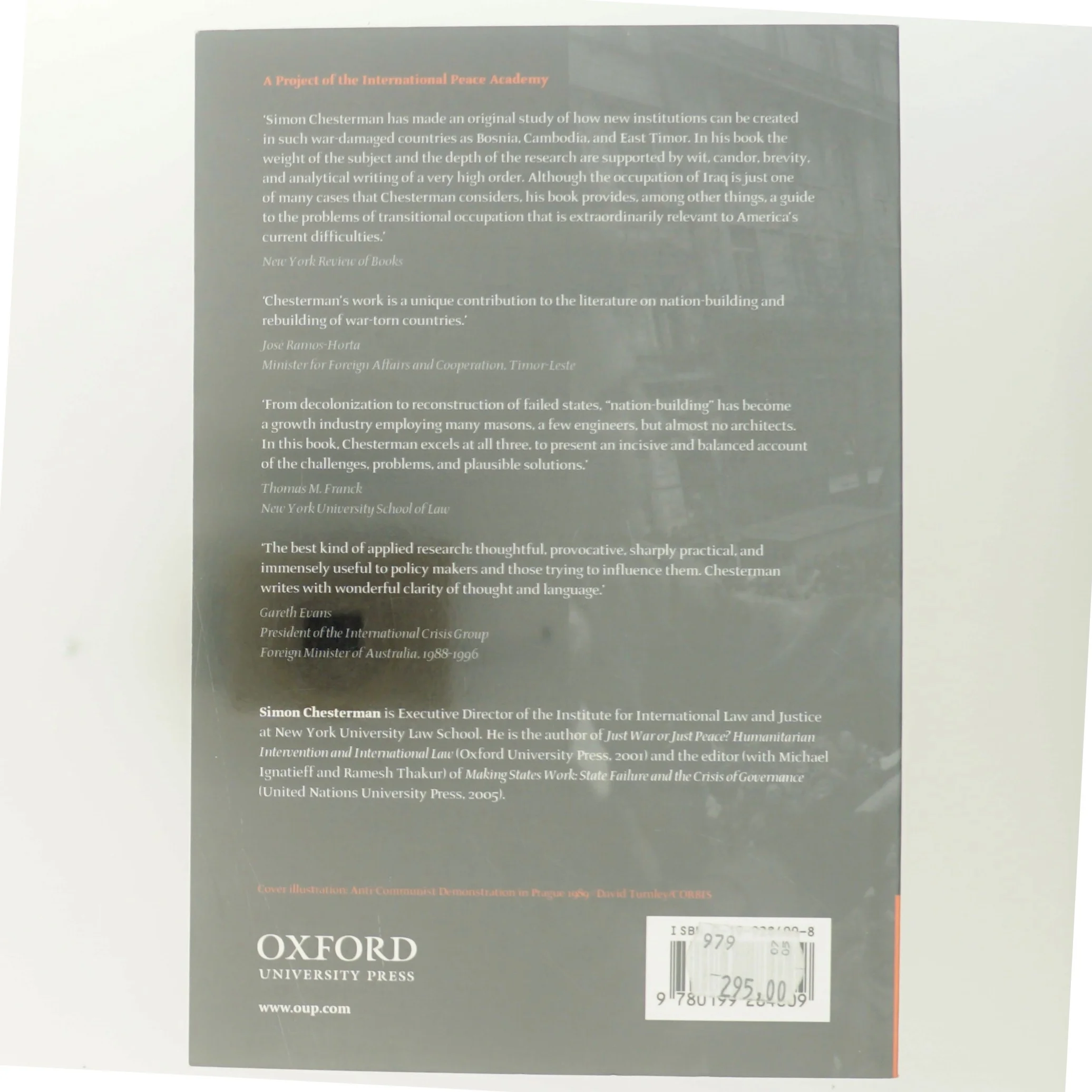 'You, The People: The United Nations, Transitional Administration, and State-Building' af Simon Chesterman fra Oxford University Press