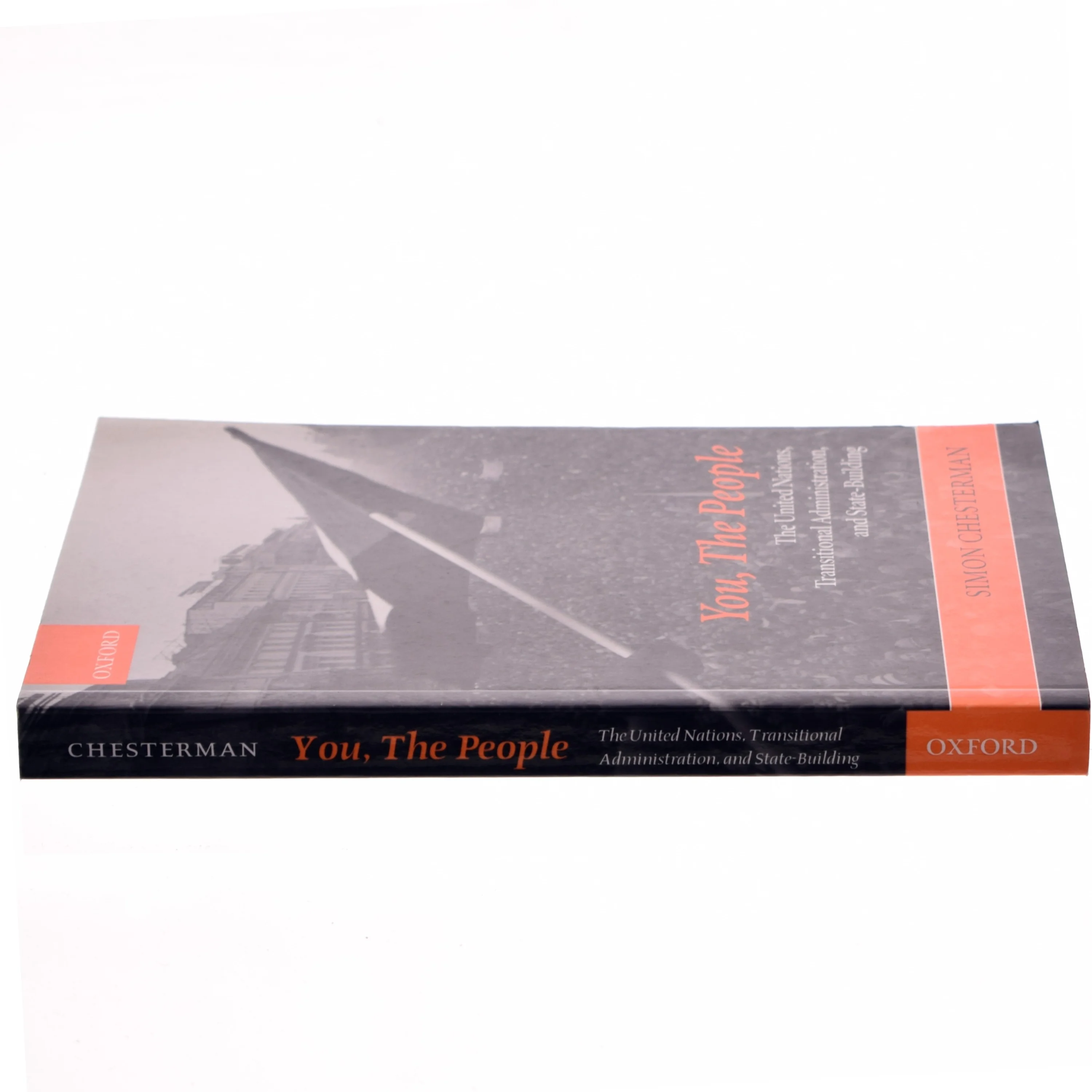 'You, The People: The United Nations, Transitional Administration, and State-Building' af Simon Chesterman fra Oxford University Press