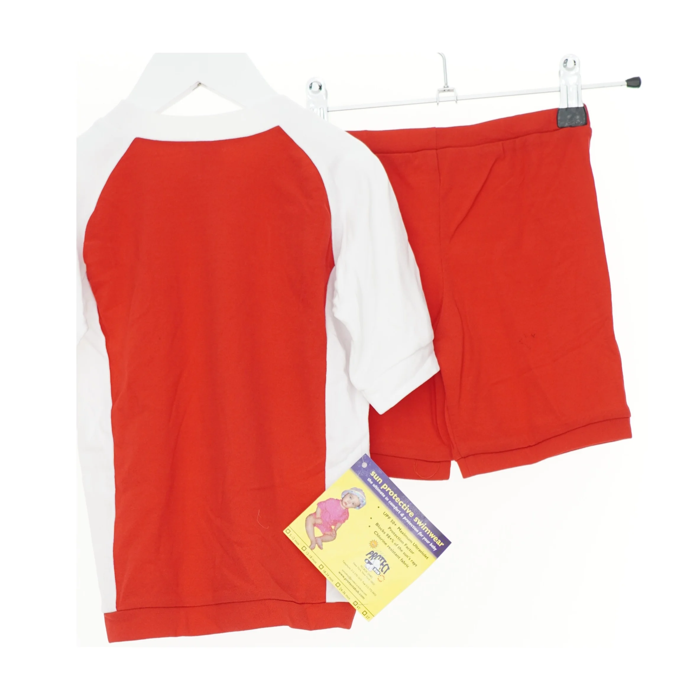 Protech Badeshorts og UV-bluse (str. 104)