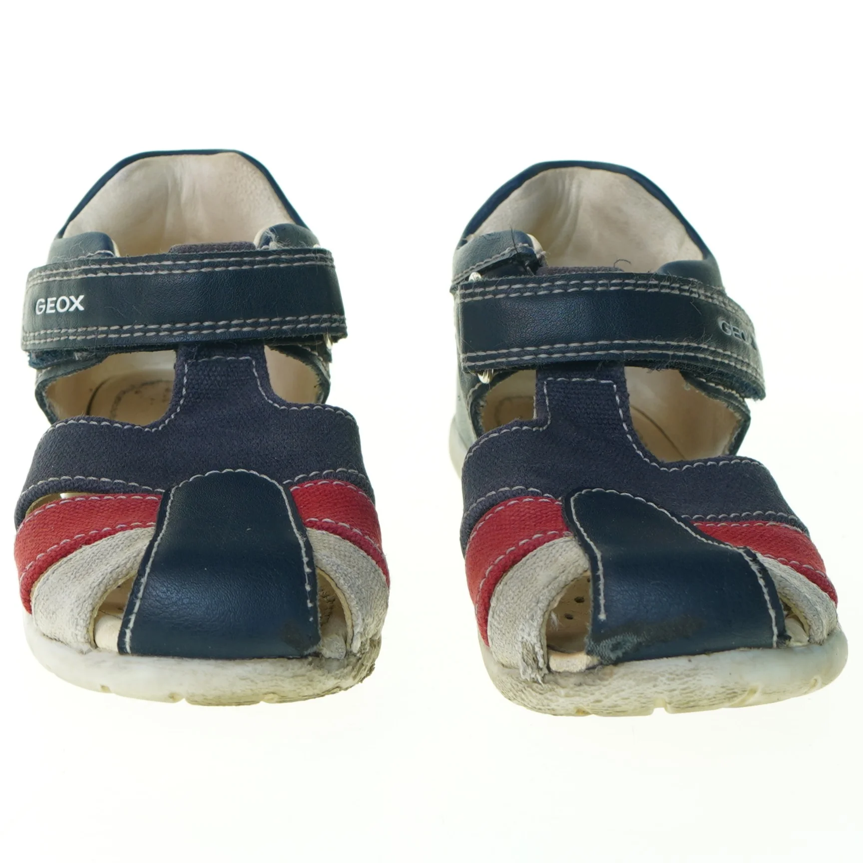 Sandaler i åndbart læder fra Geox (str. 24)