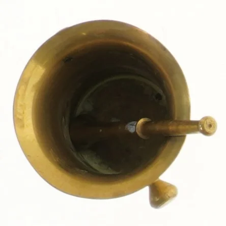 Morter og støder i messing (str. 7 cm)