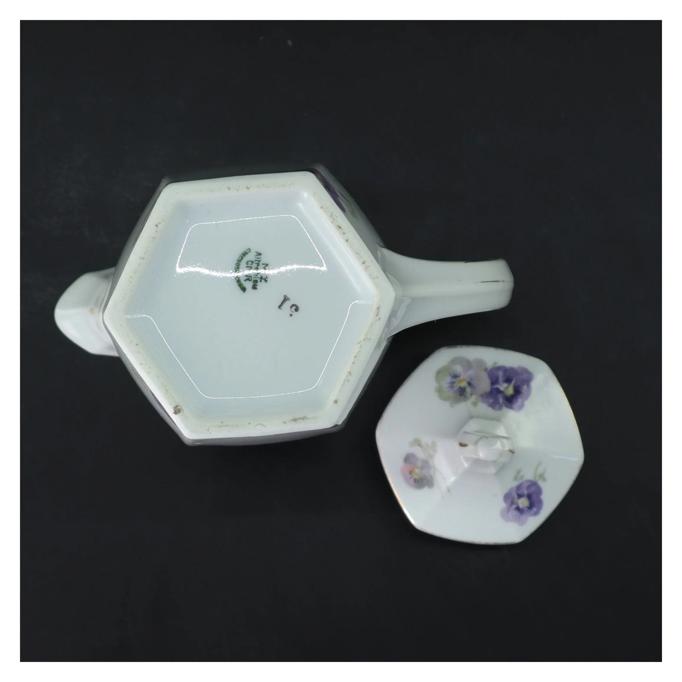 Porcelæns kaffekande med blomster (str. 20,5 cm)