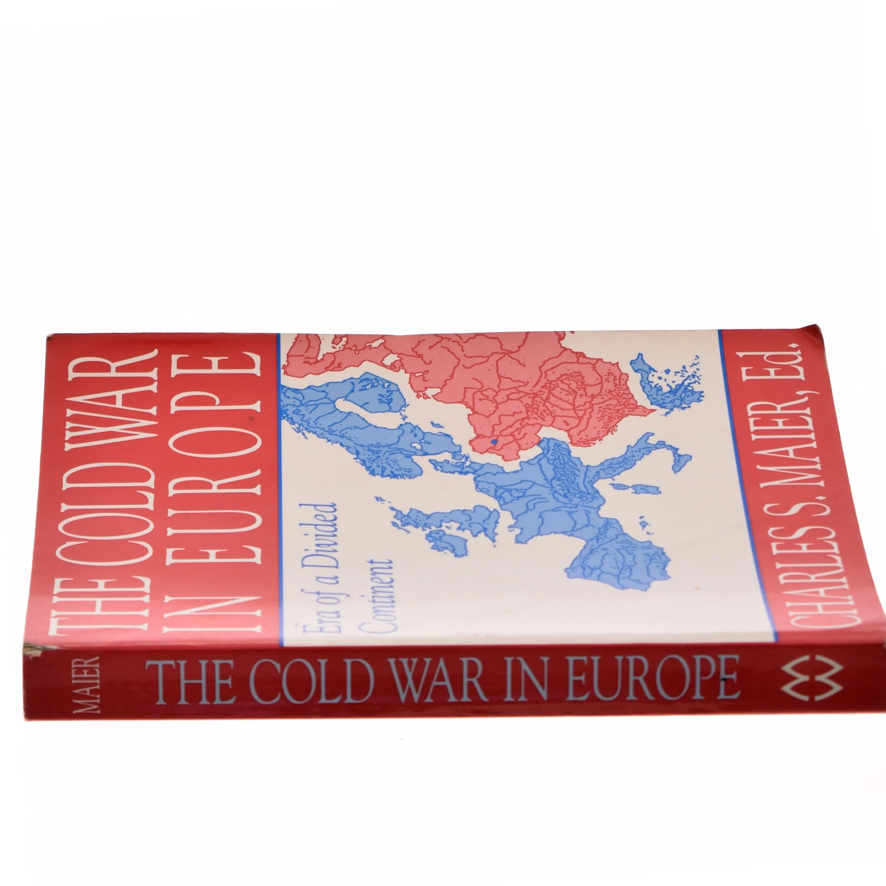 The Cold War in Europe af Charles S. Maier (Bog)
