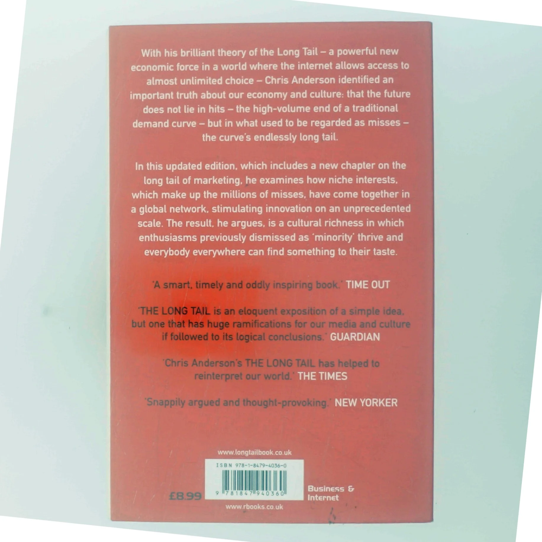 The longer long tail : how endless choice is creating unlimited demand af Chris Anderson (f. 1961) (Bog)