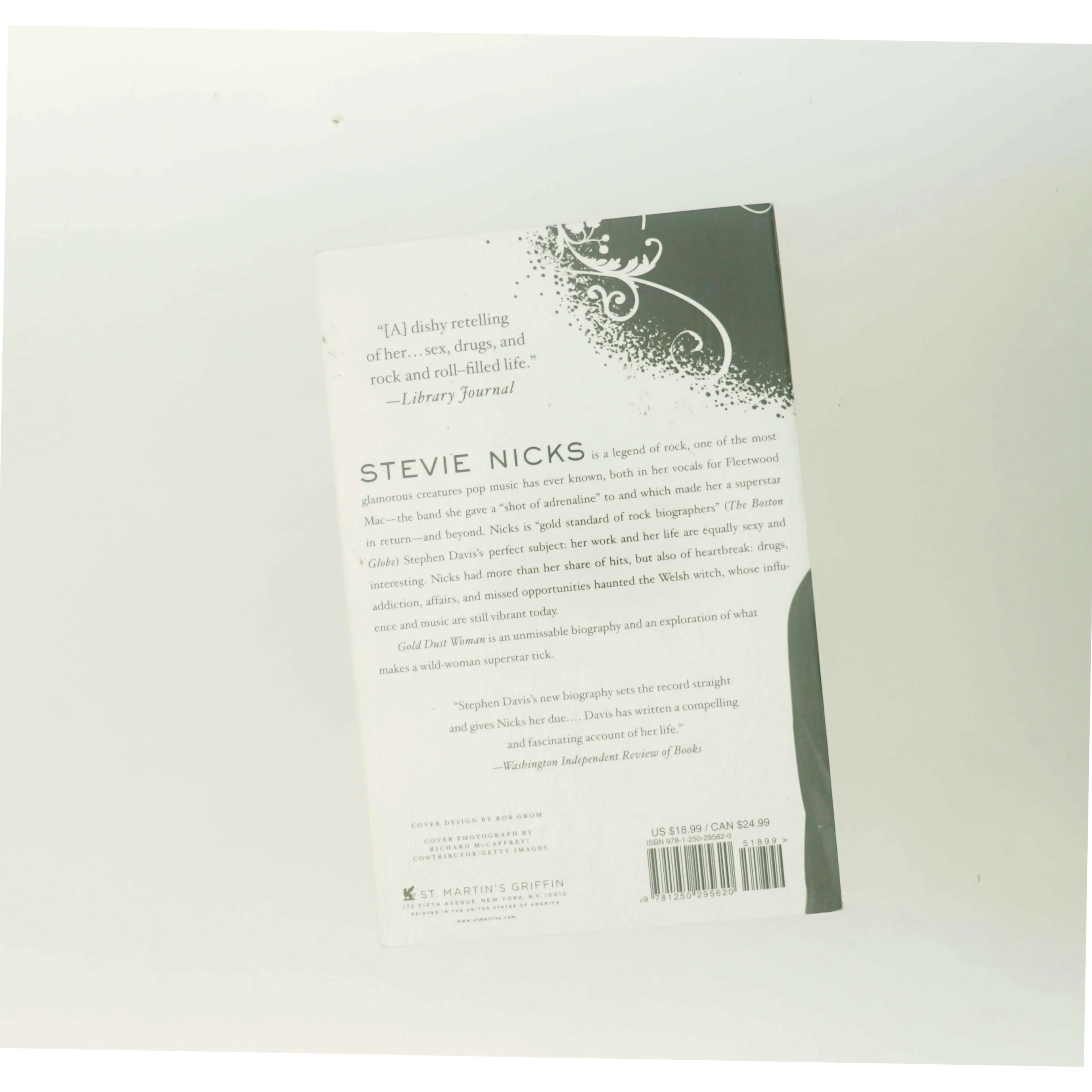 Gold dust woman : the biography of Stevie Nicks af Stephen Davis (f. 1947) (Bog)