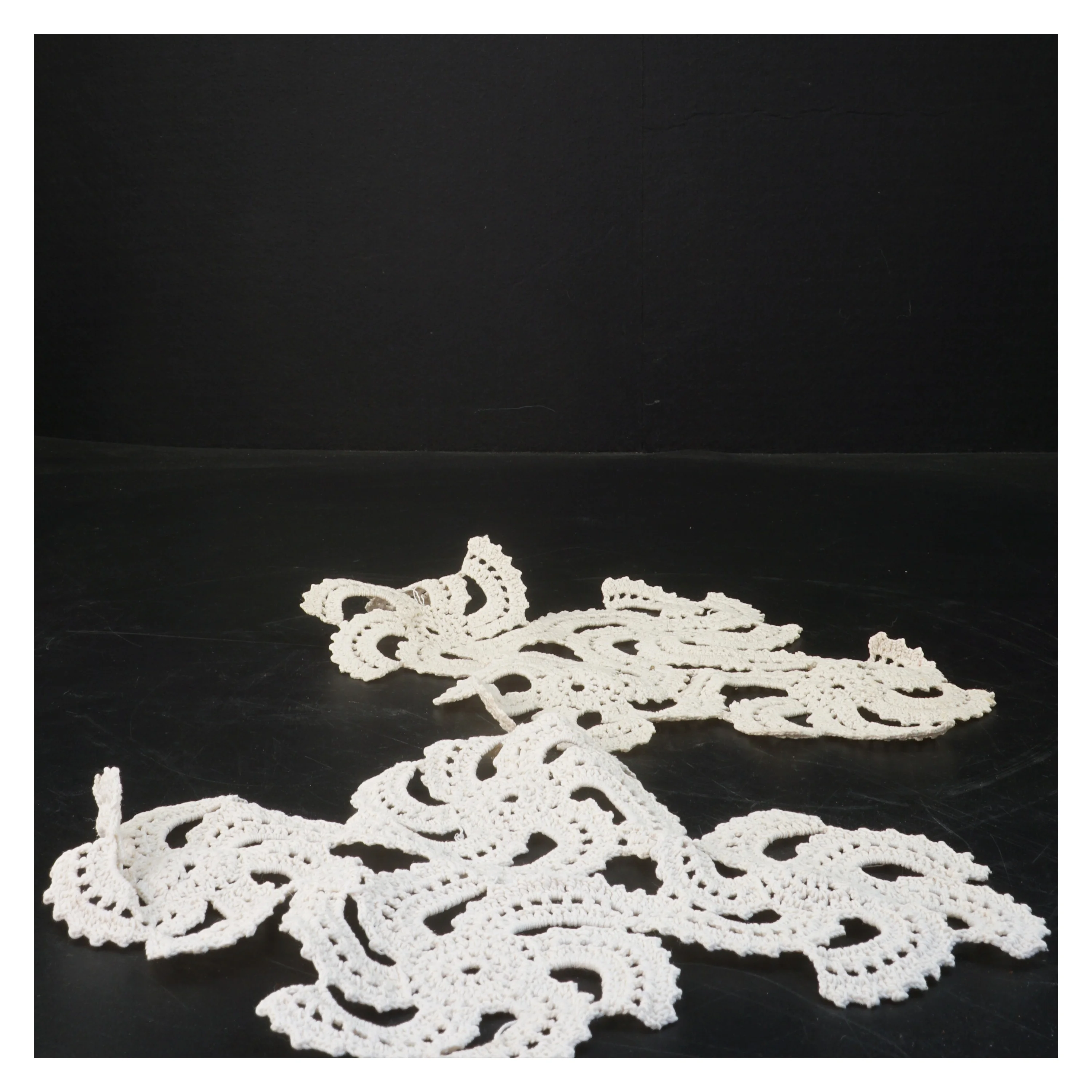 Hæklede bordskånere (str. 27x18 cm)