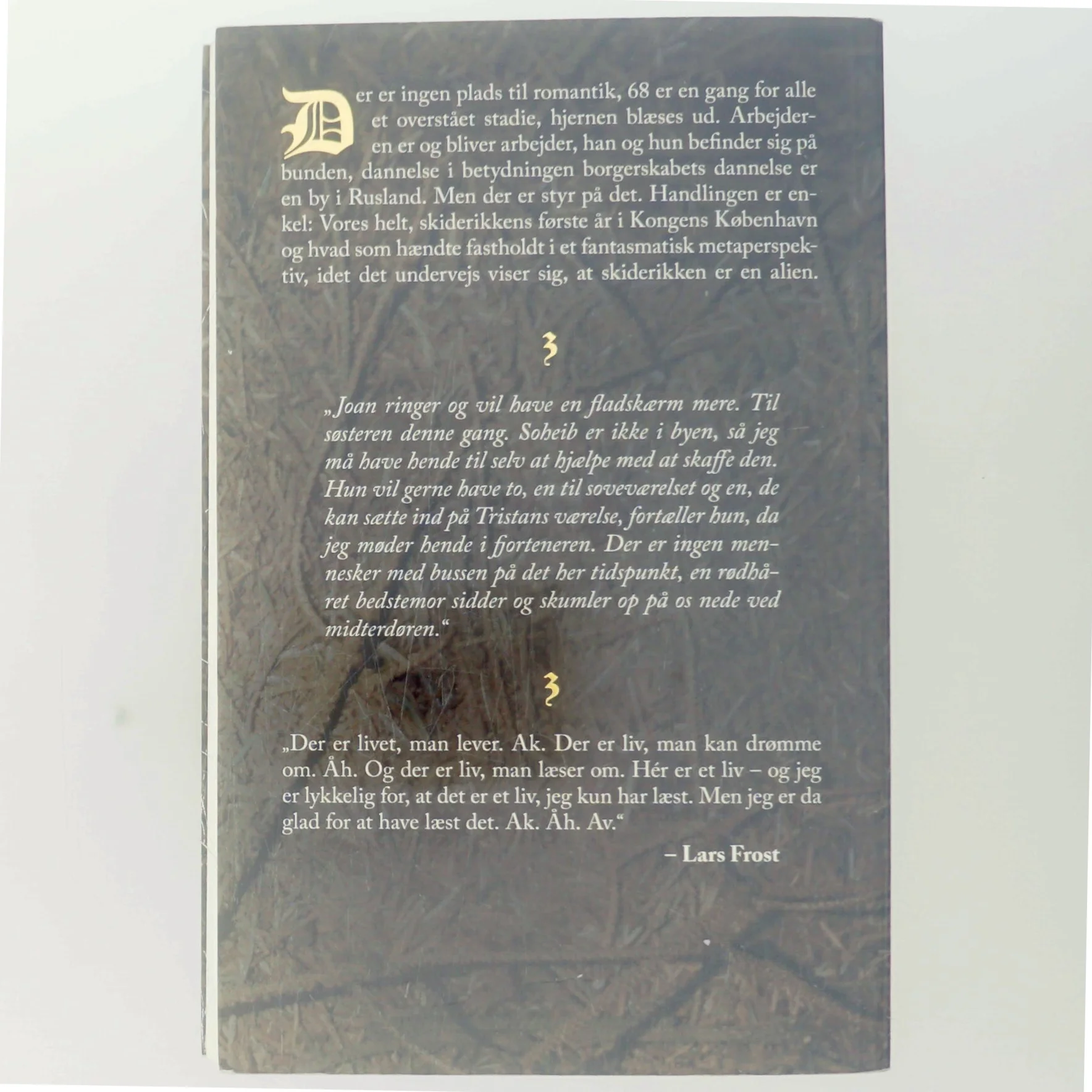 Vor tids helt : roman af Jacob Skyggebjerg (Bog)