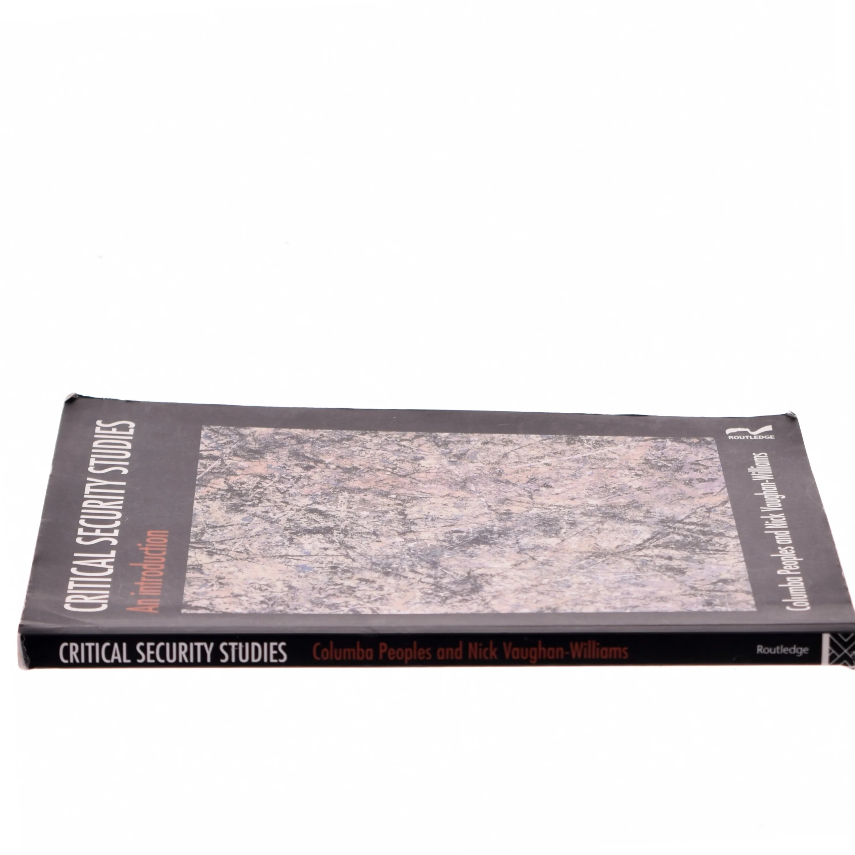 Critical security studies : an introduction (Bog)