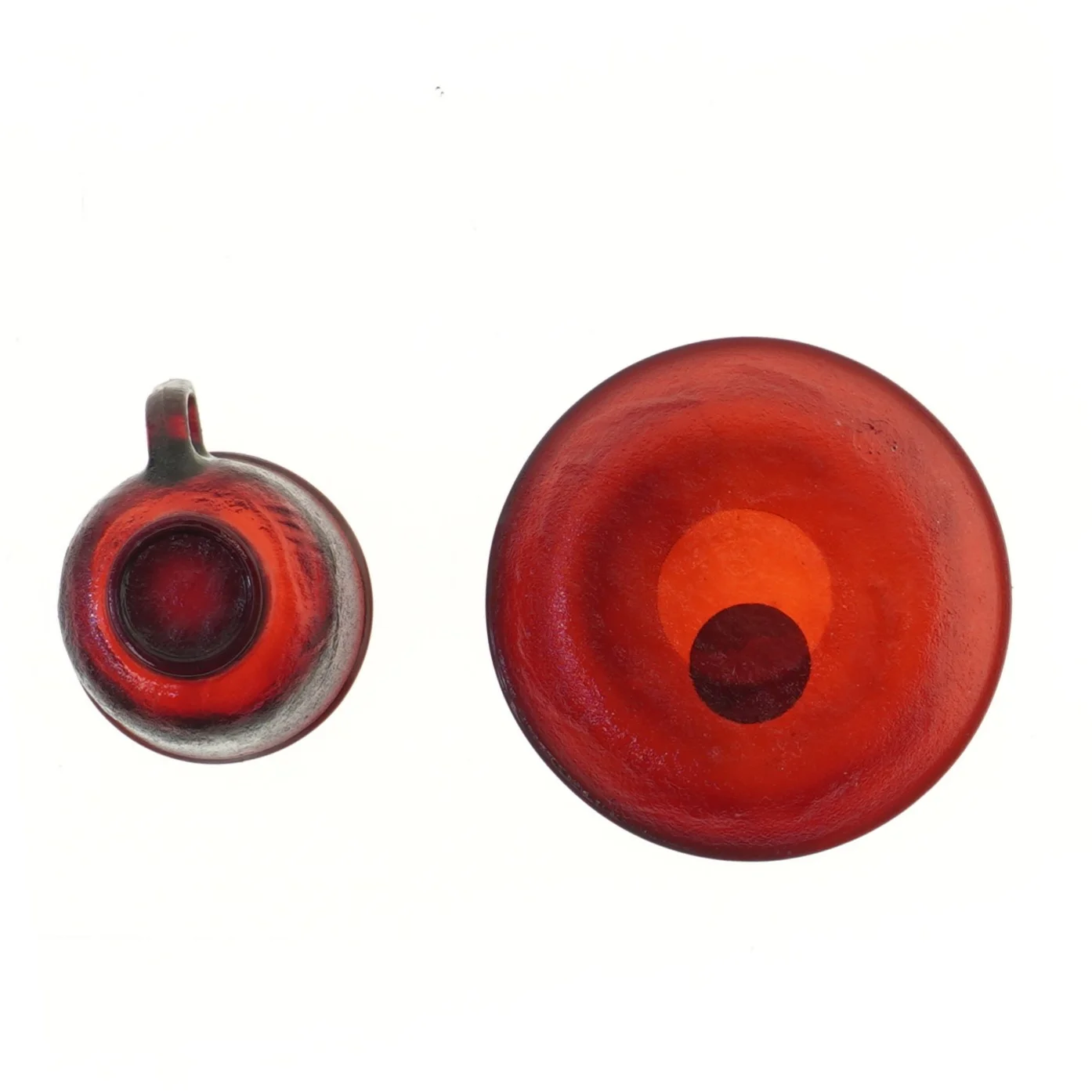 Sæt med røde kaffekopper og underkopper fra Arcoroc (str. 6 styk, ø 14 og 8,5 cm)