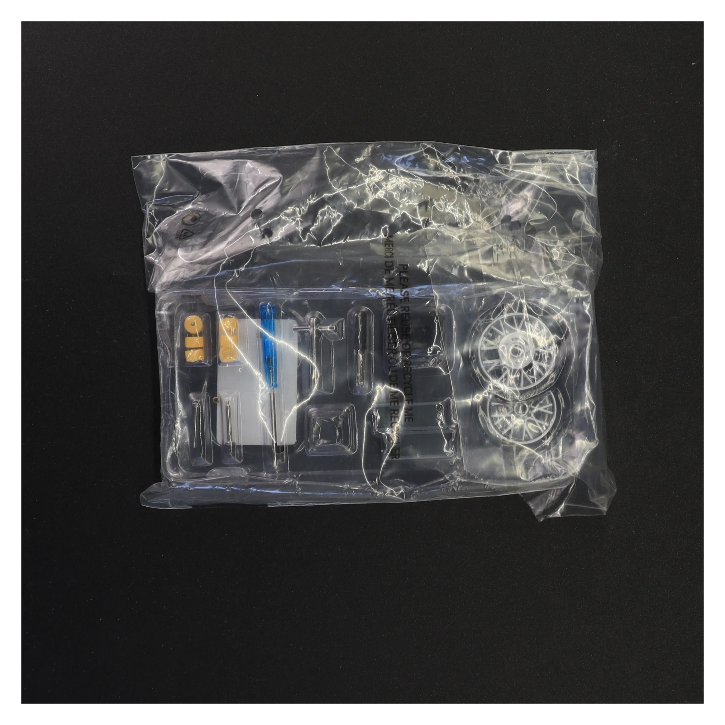 Modelbil tilbehørssæt (str. 17 x 7 x 2 cm)