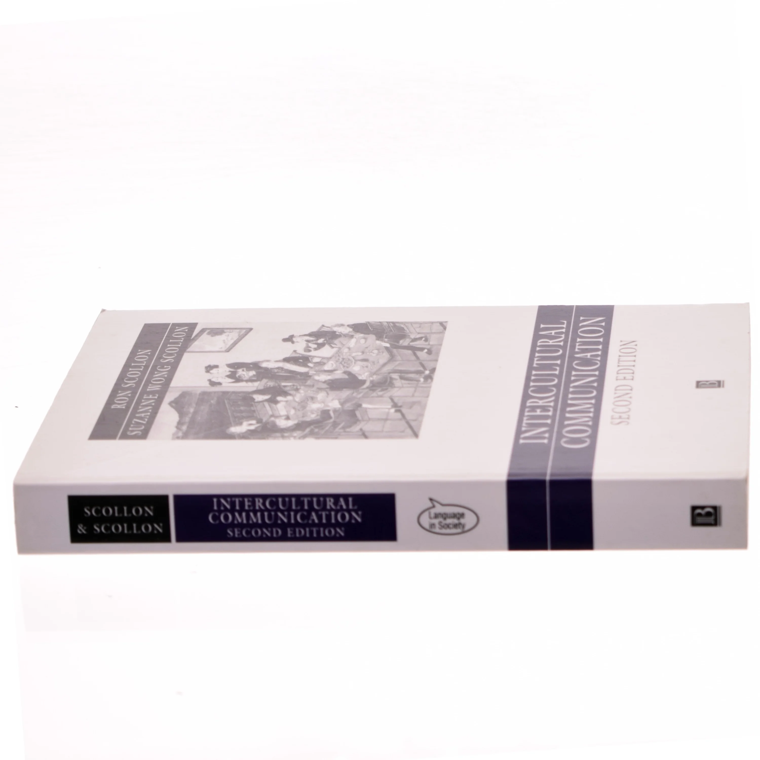 Intercultural communication : a discourse approach (Bog)