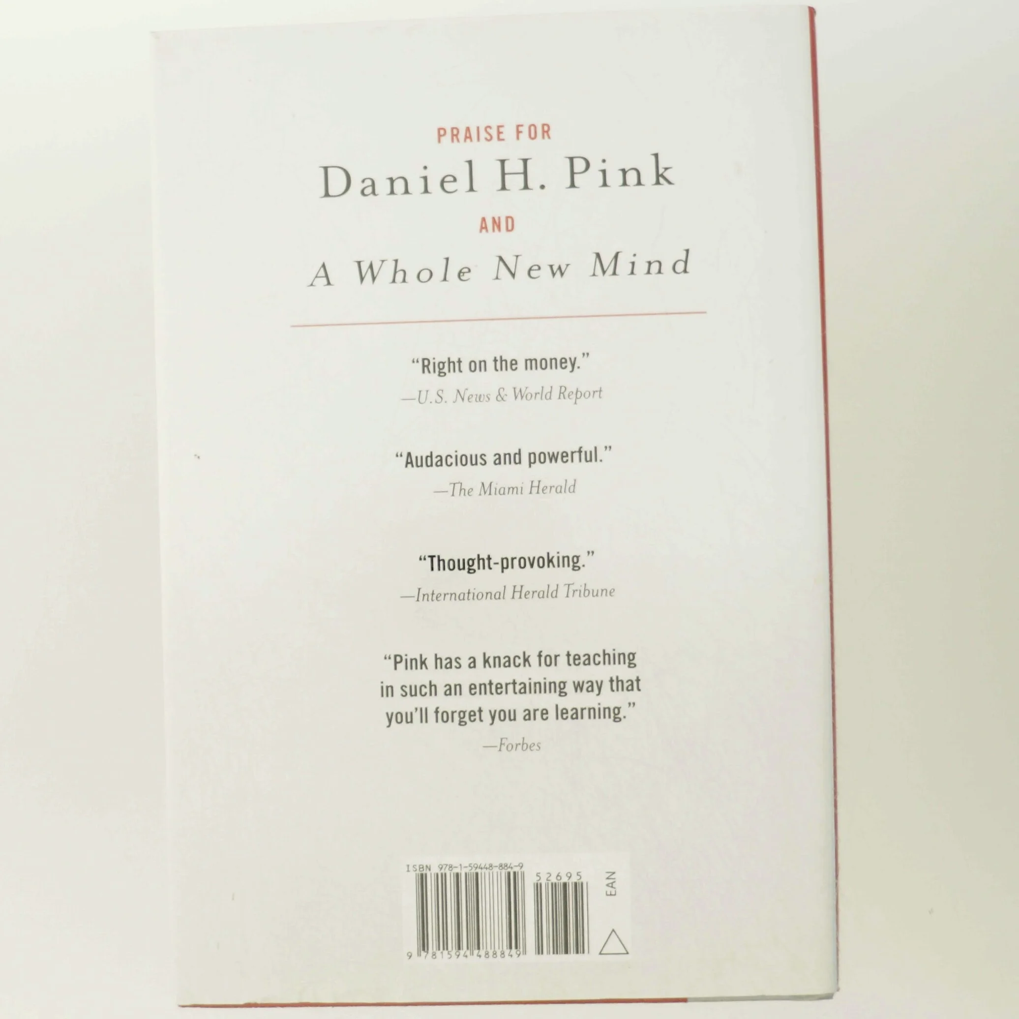 Drive : the surprising truth about what motivates us af Daniel H. Pink (Bog)