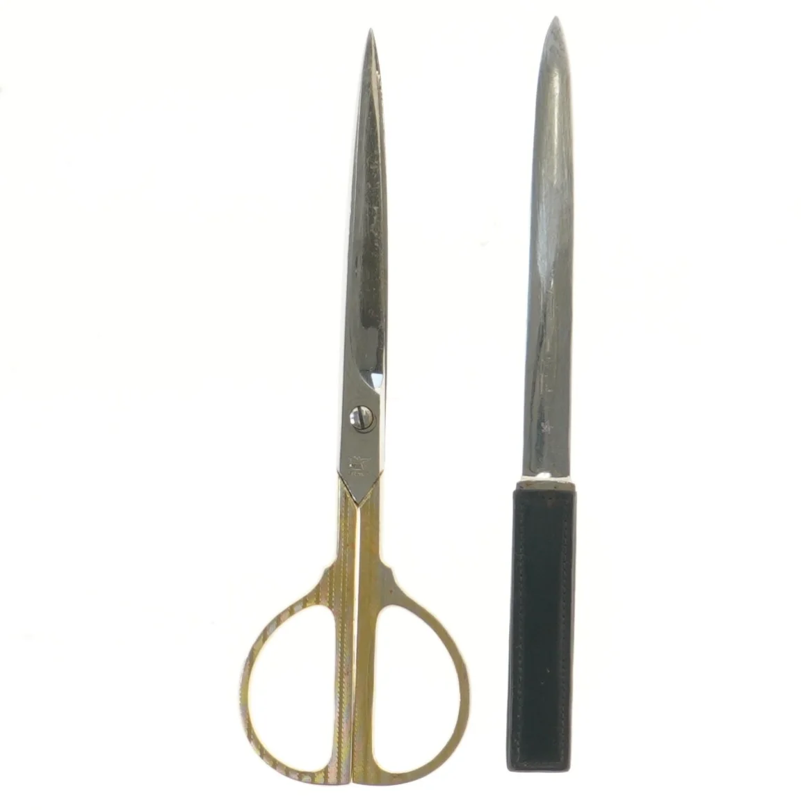 Saks og brevåbner sæt med læder etui (str. 23 cm)