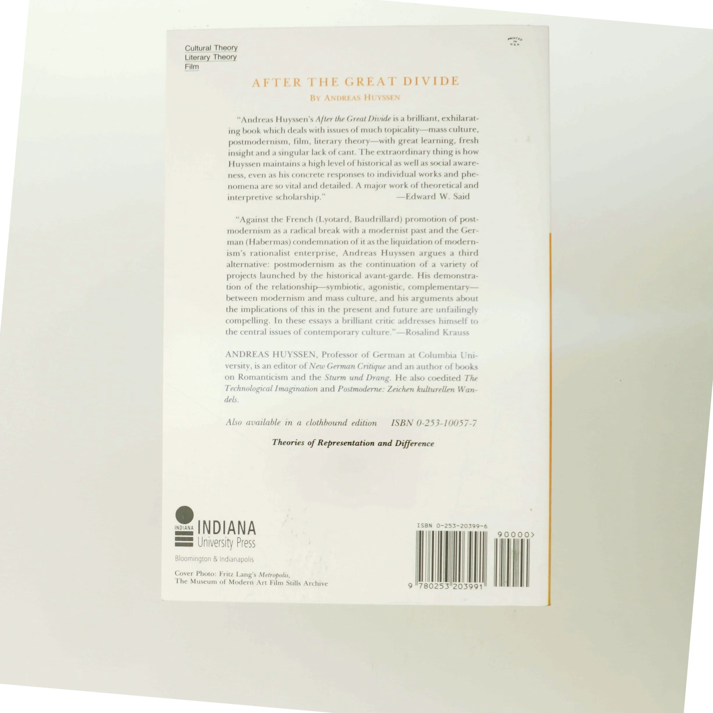 After the great divide : modernism, mass culture, postmodernism af Andreas Huyssen (Bog)