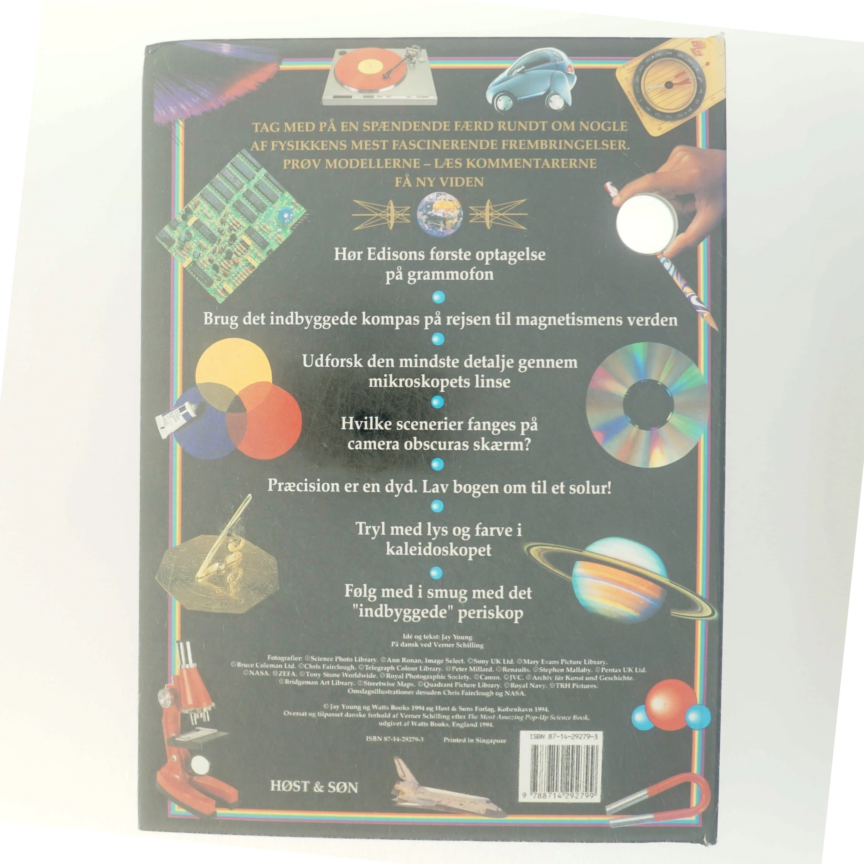 Den store fysik pop-op bog : 7 epokegørende apparater fuldt funktionsdygtige : se hvordan de virker : mikroskop, grammofon, kompas, camera obscura, kaleidoskop, periskop, solur af Jay Young (Bog)