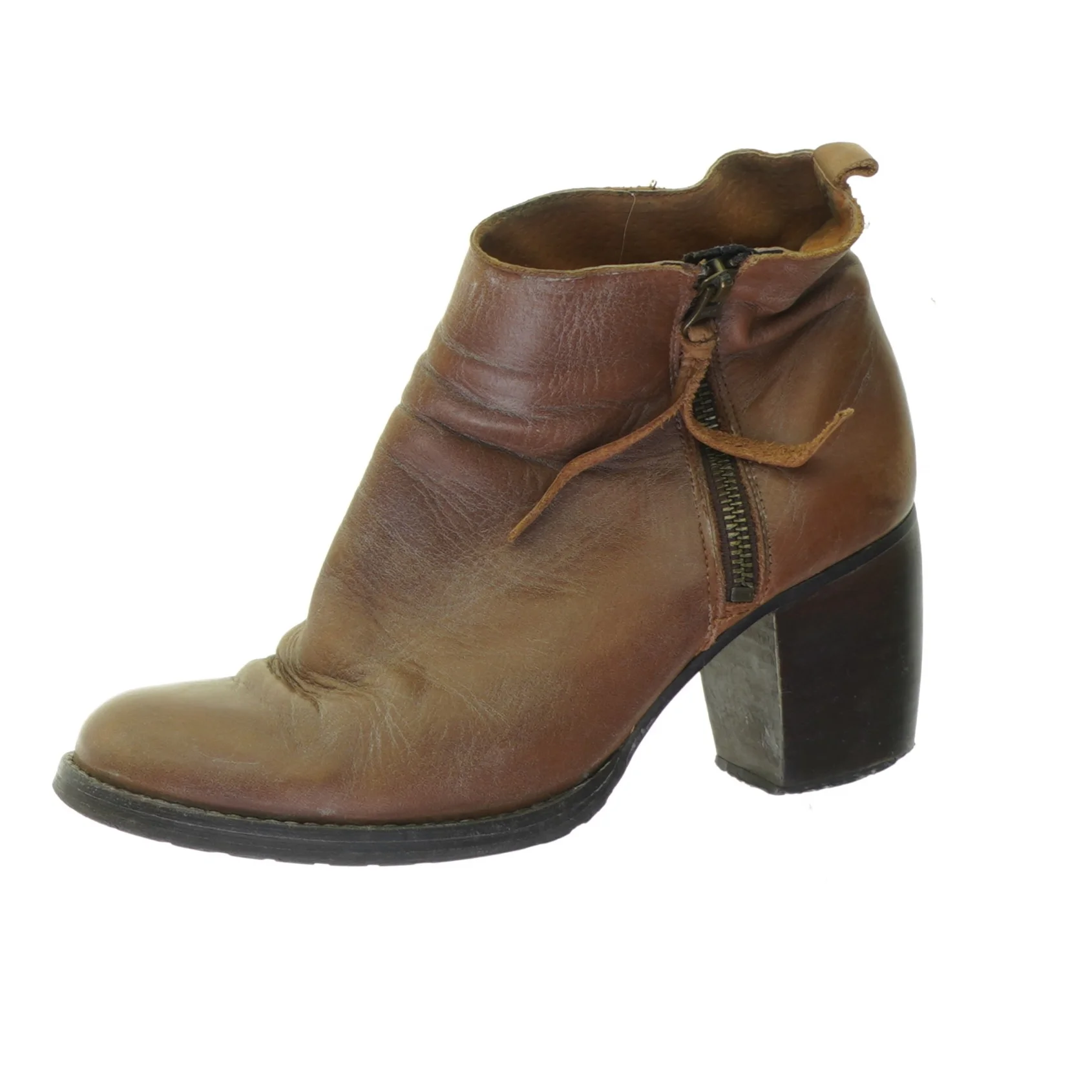 Dame st&oslash;vler (str. 39)