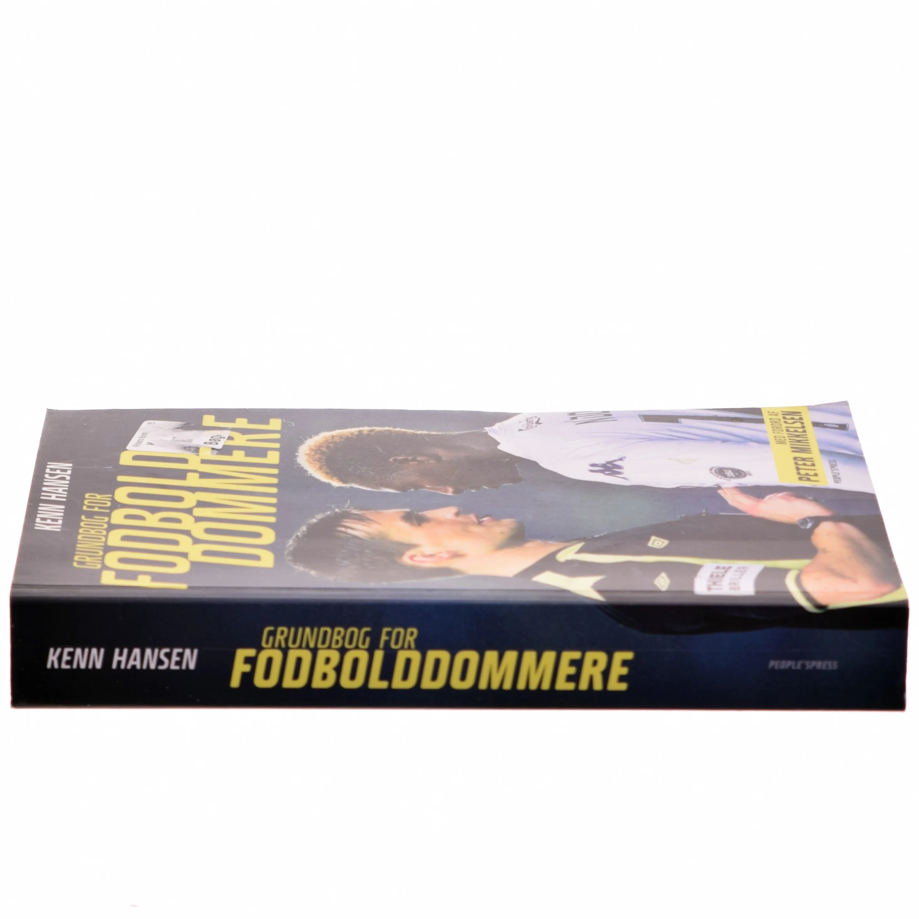 Grundbog for fodbolddommere af Kenn Hansen (f. 1980) (Bog)