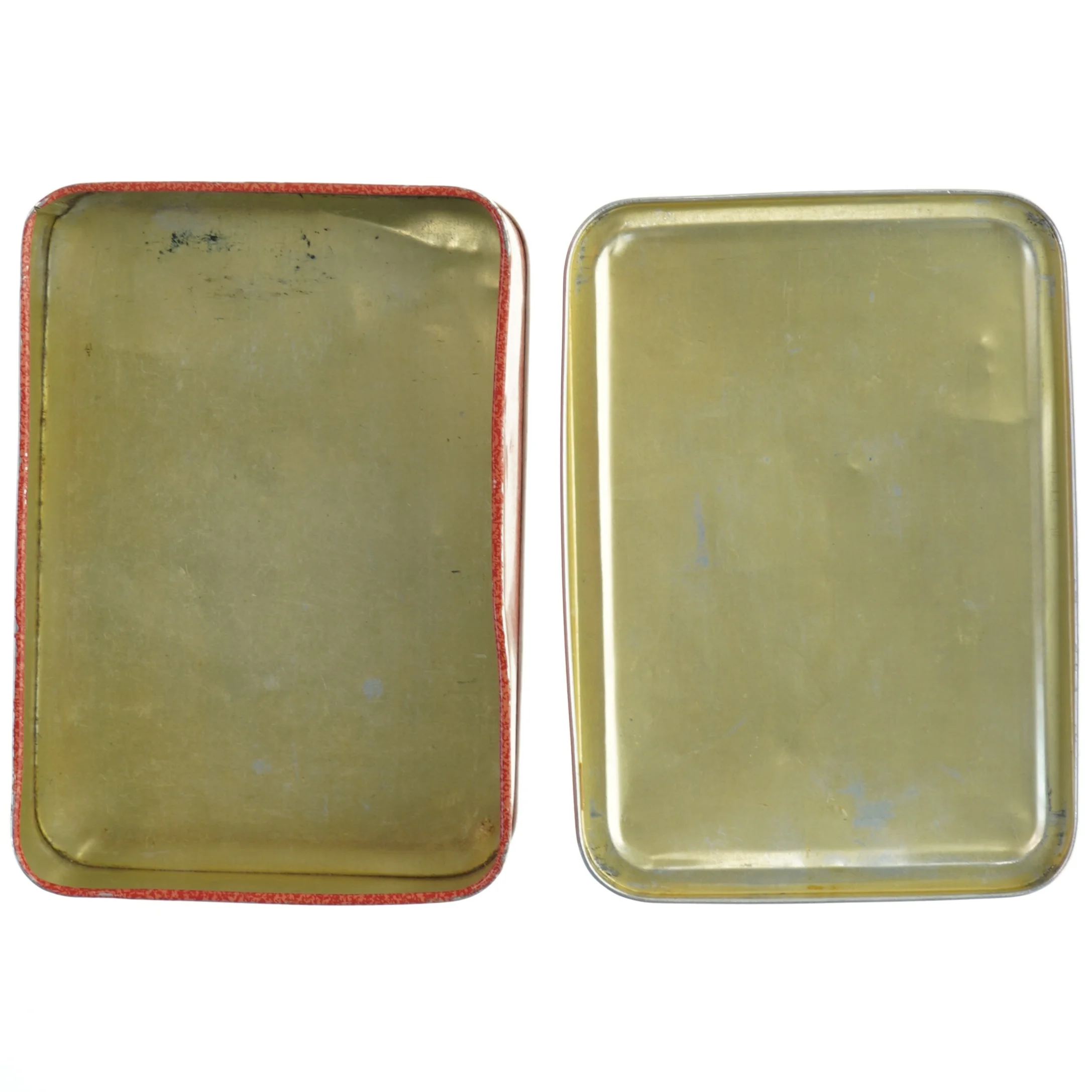 Dekorativ metalæske med landskabsmotiv (str. 19,5 x. 13,5 cm)