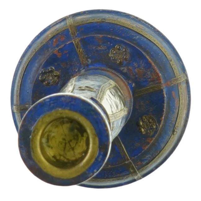 Træ Lysestage med metal ornamentik (str. 32 x 12 cm)