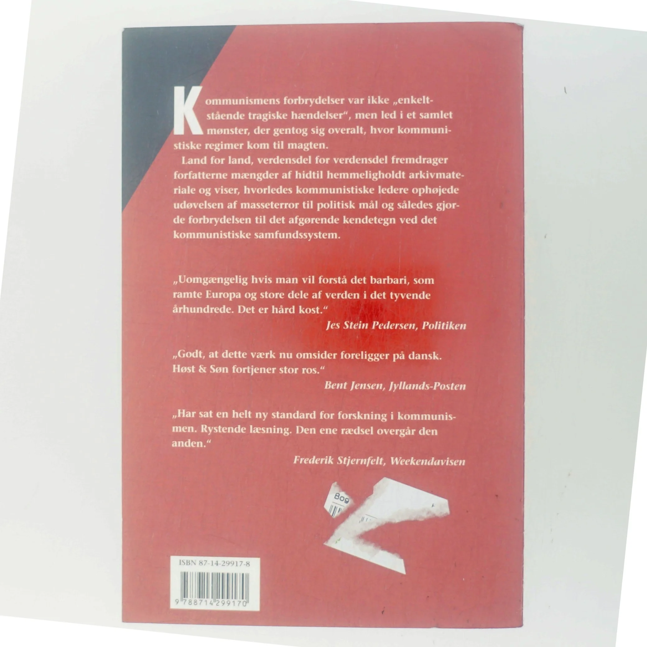 Kommunismens sorte bog : forbrydelser, terror, undertrykkelse af Stéphane Courtois (Bog)