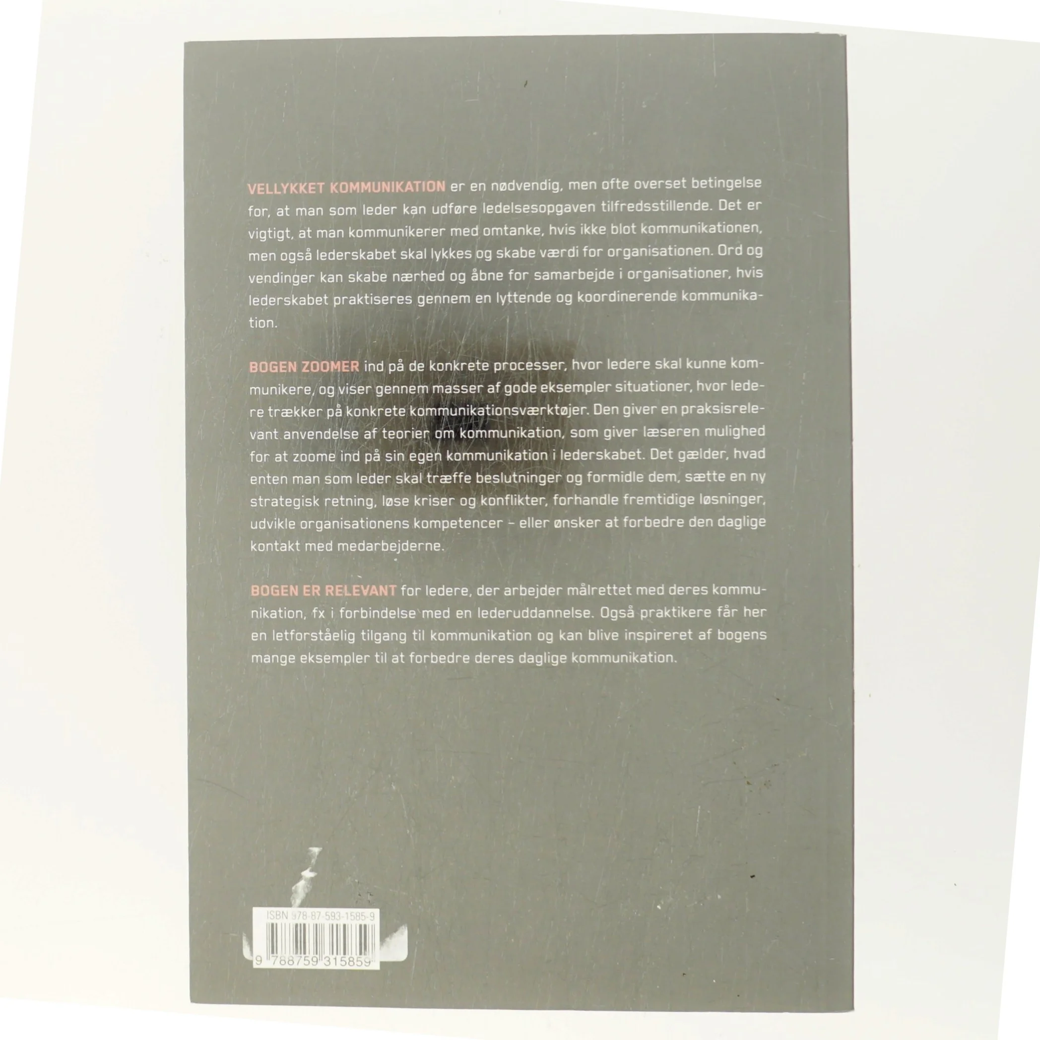 At tale med omtanke : kommunikation i det personlige lederskab af Poula Helth (Bog)