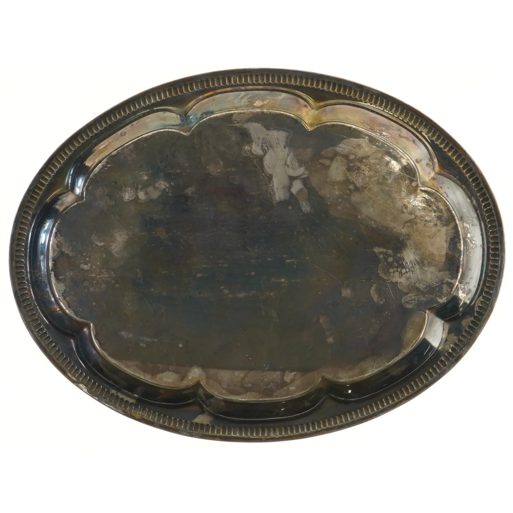 Antikt metalfade med indgraverede mønstre (str. 36x27 cm)