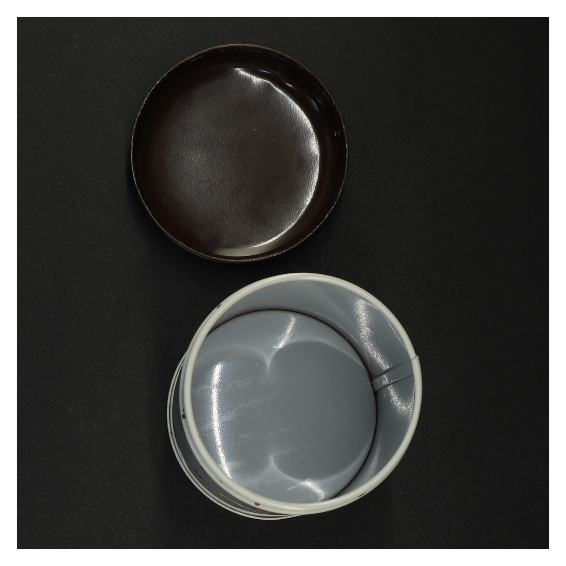 Vintage dåse med blomstermønster fra Södahl (str. 13 x 9 cm)