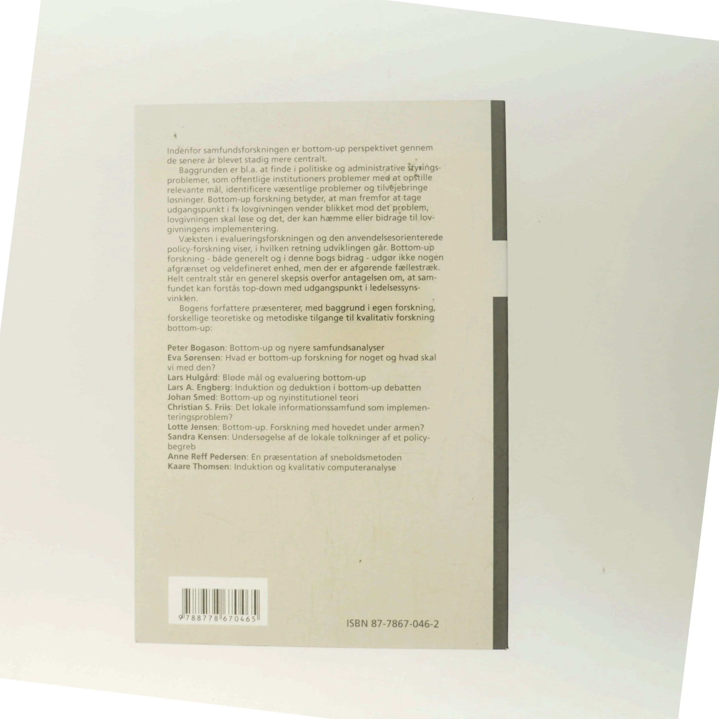 Samfundsforskning bottom-up : teori og metode (Bog)