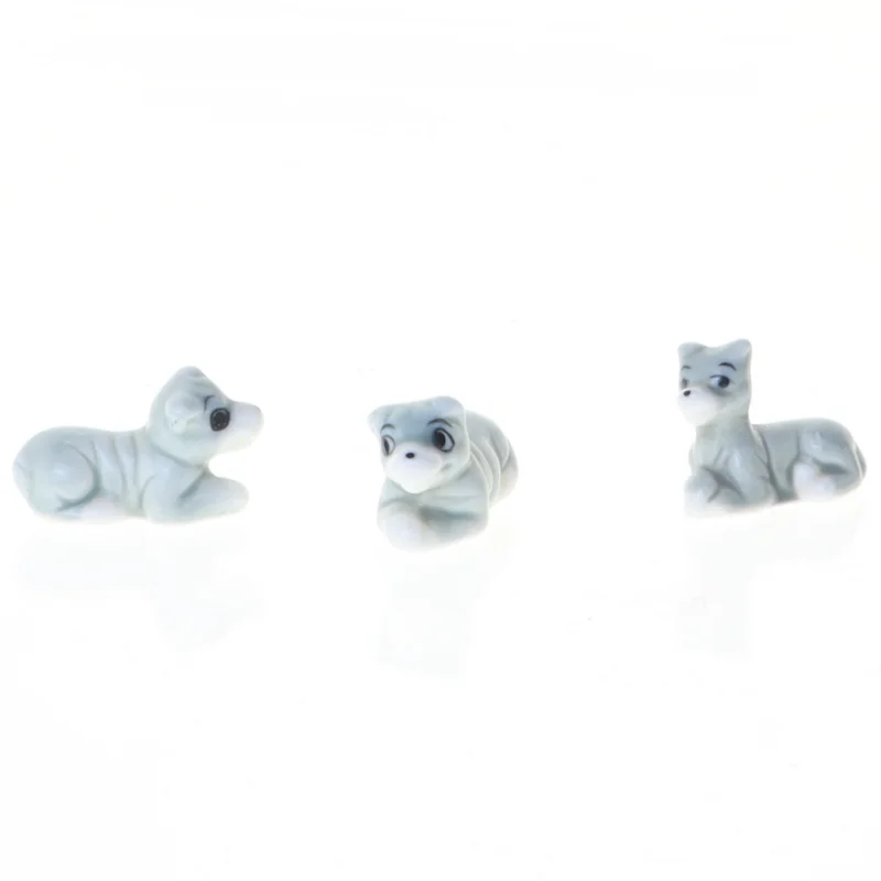 Porcelænsfigurer af dyr (str. 3 x 1 cm)