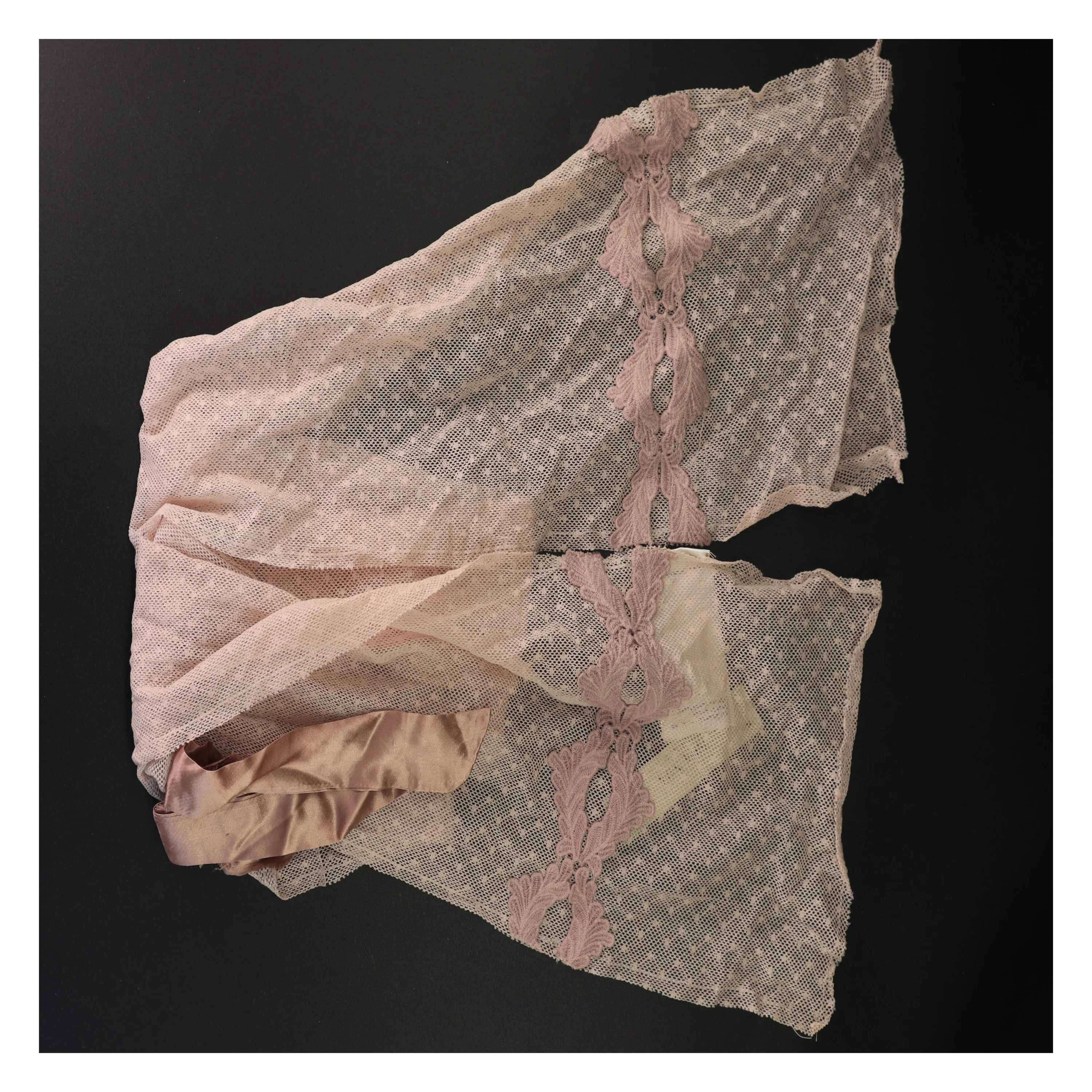 Vintage Romantisk Rosa Tørklæde fra Noa Noa NYT MED PRISMÆRKE (str. 200 x 20 cm)