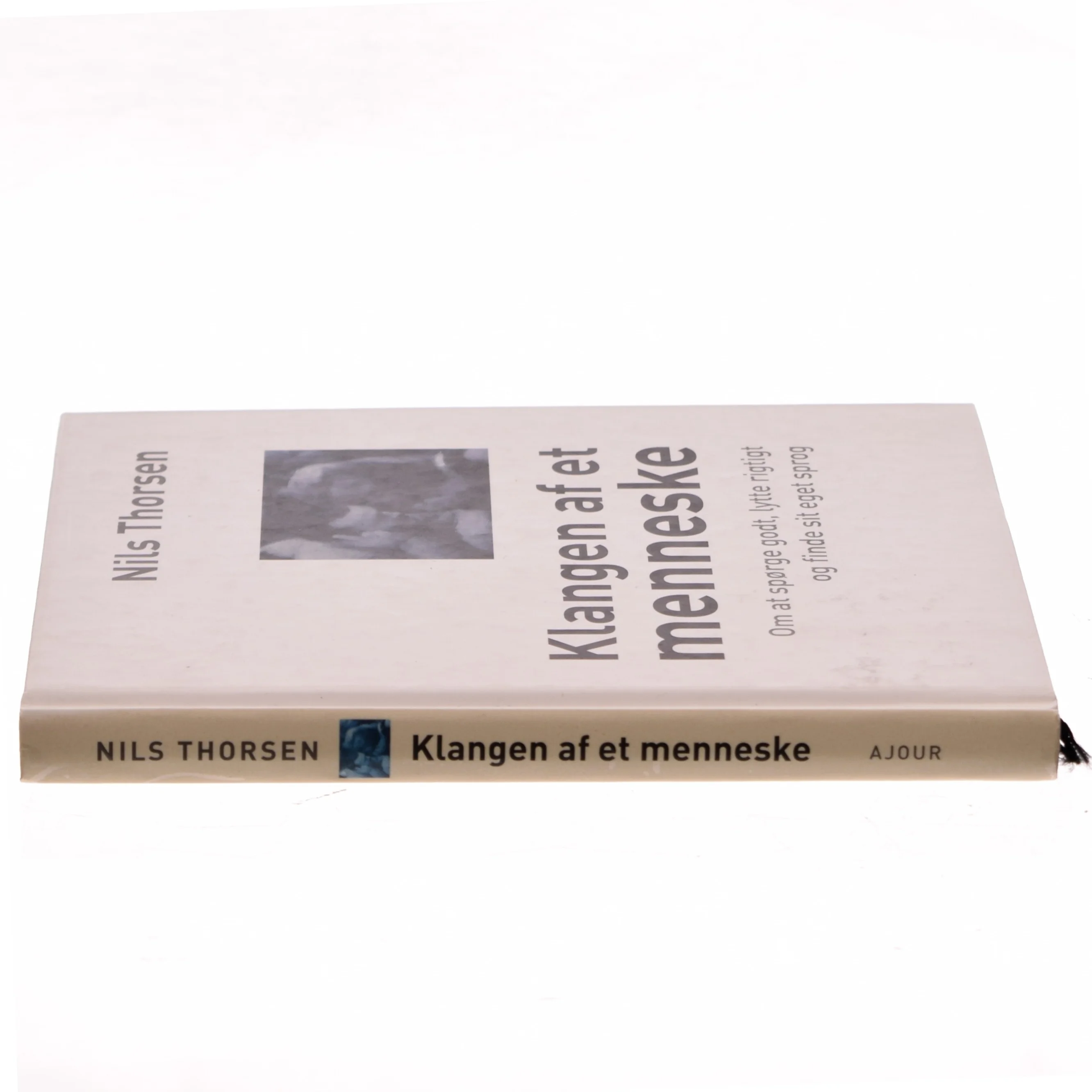 Klangen af et menneske af Nils Thorsen (Bog)