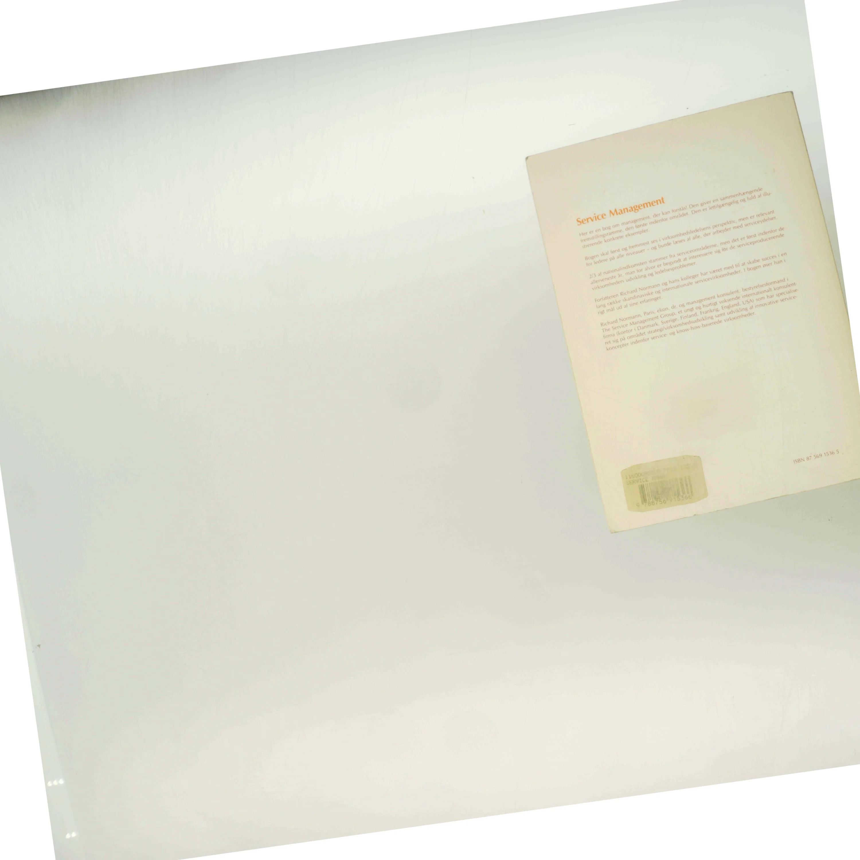 Service Management strategi og ledelse i servicevirksomheder af Richard Normann (Bog)