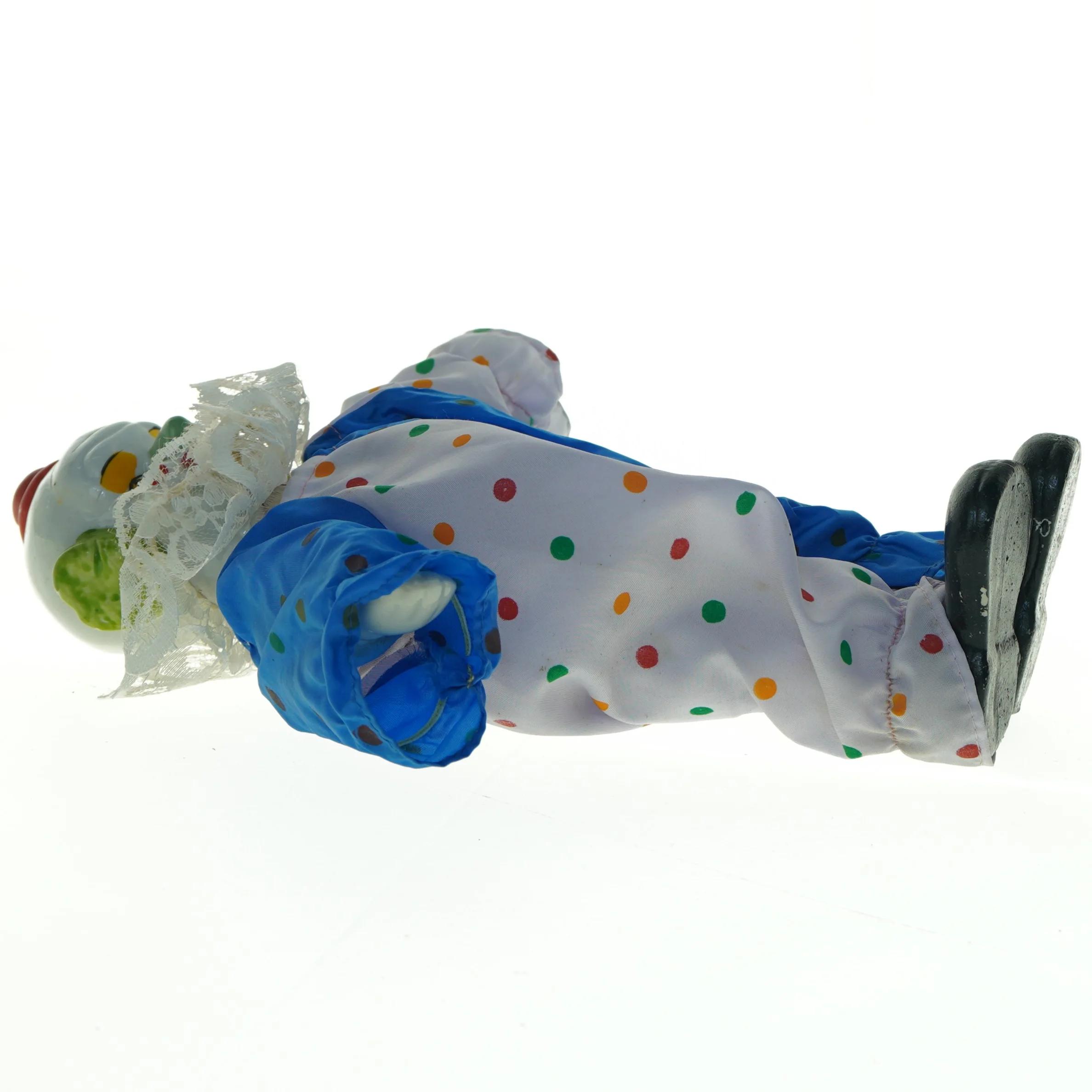 Porcelænsklovn med prikket tøj (str. 29 x 20 cm)