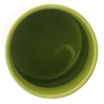 Grøn keramikvase (str. Ø 7,5 cm højde 11 cm)