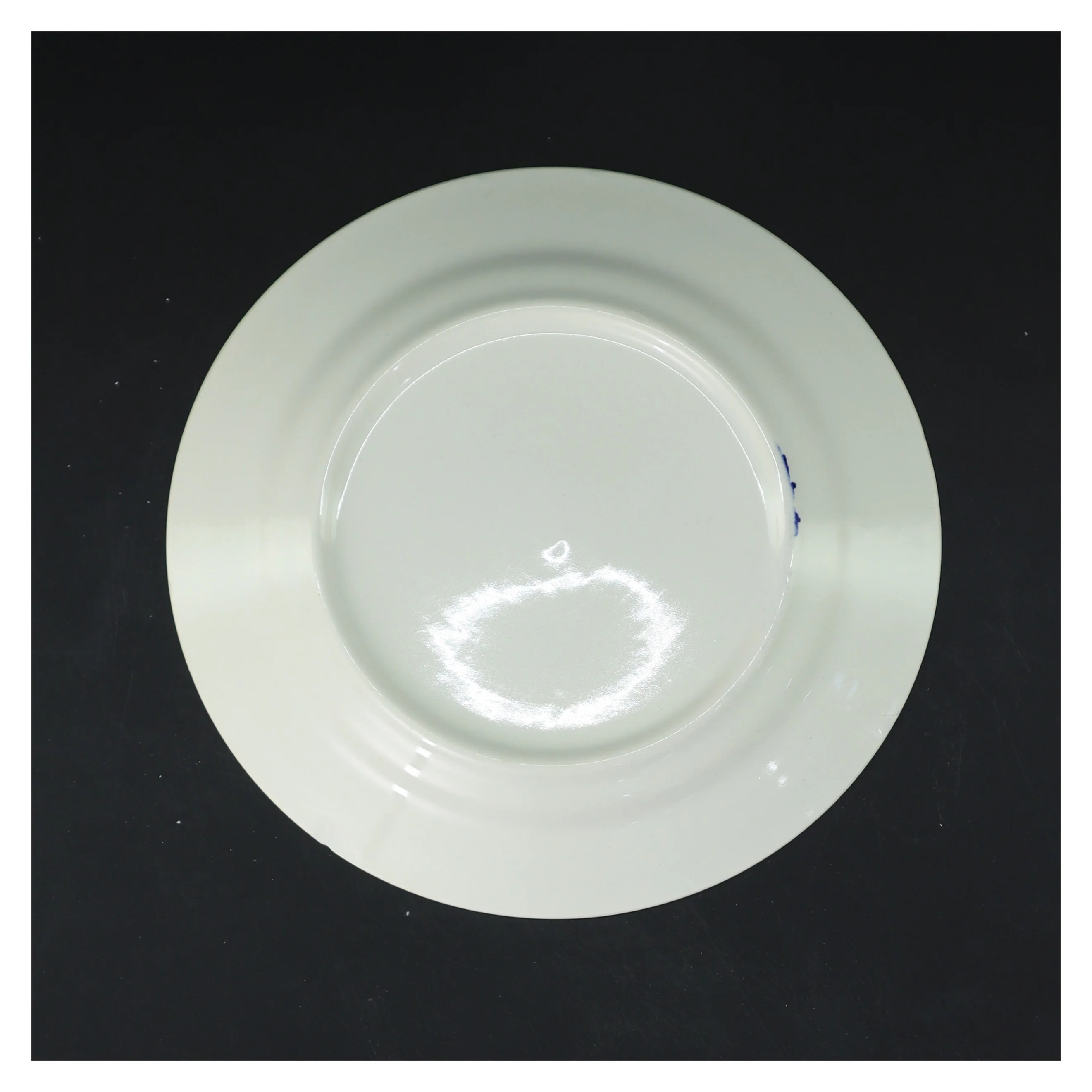 Porcelænstallerken med blomstermotiv (str. Ø 20,5 cm)