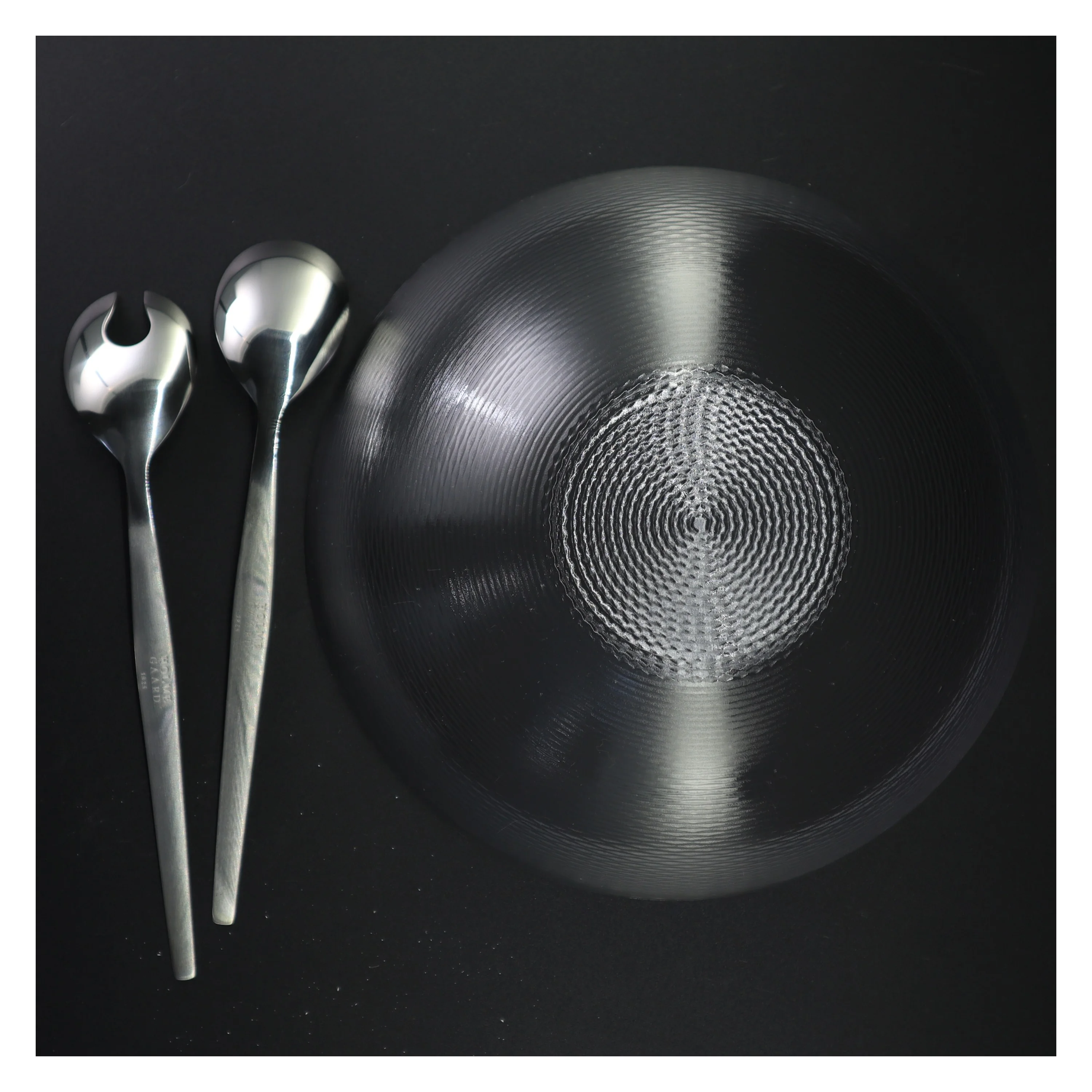 Holmegaard Facet stor salatskål og serveringssæt (str. 28 x 13 cm og 26 cm) fra Holmegaard Facet